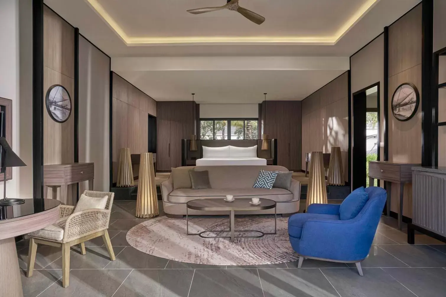 Bedroom, Seating Area in Crowne Plaza Phu Quoc Starbay, an IHG Hotel