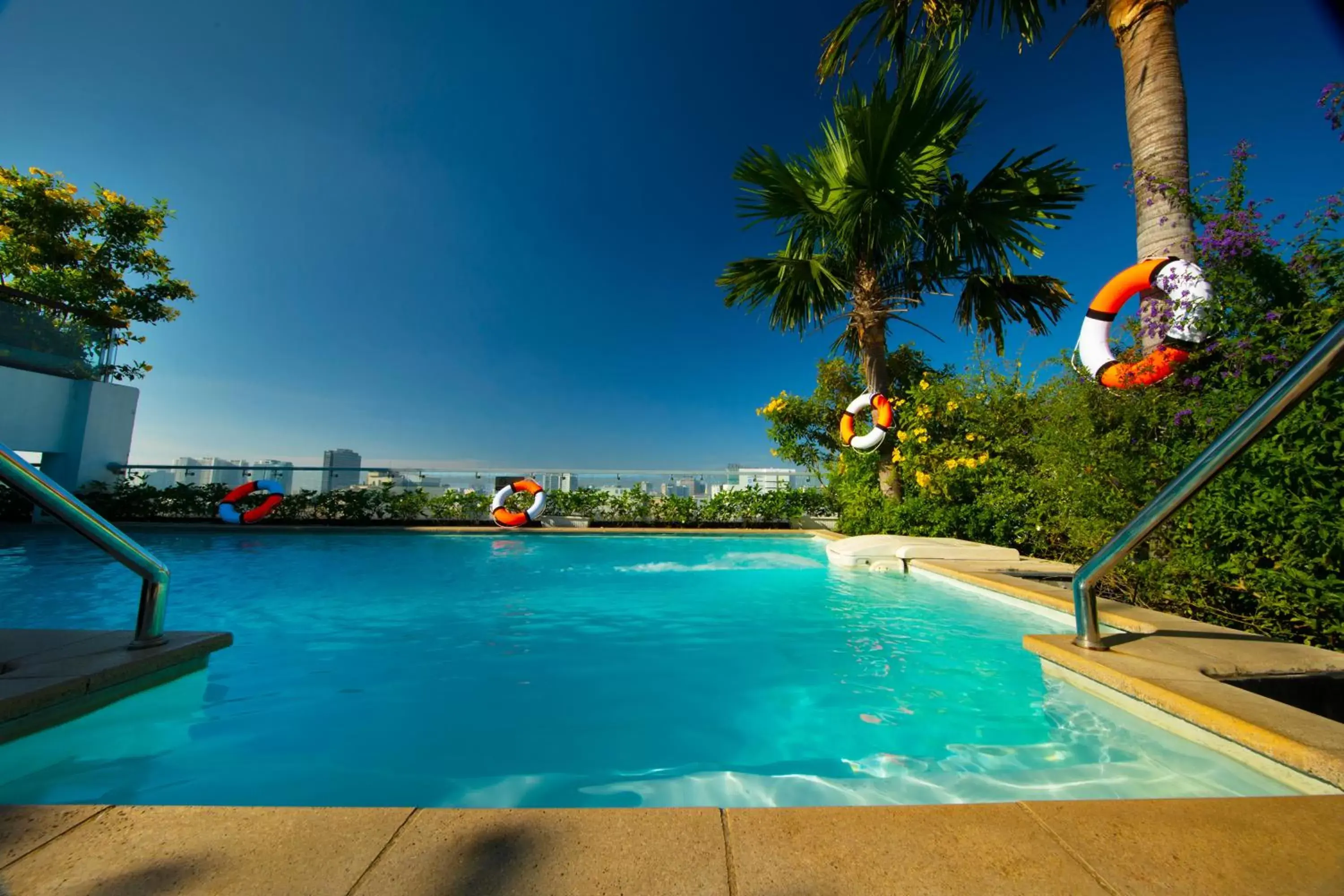 Swimming Pool in Alagon D'antique Hotel & Spa