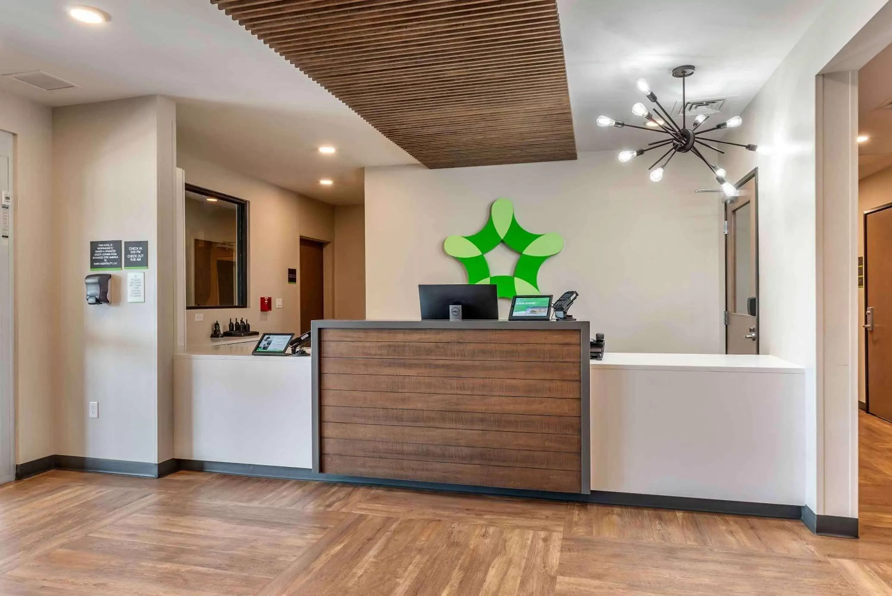 Lobby or reception, Lobby/Reception in Extended Stay America Suites - Colonial Heights - Fort Lee
