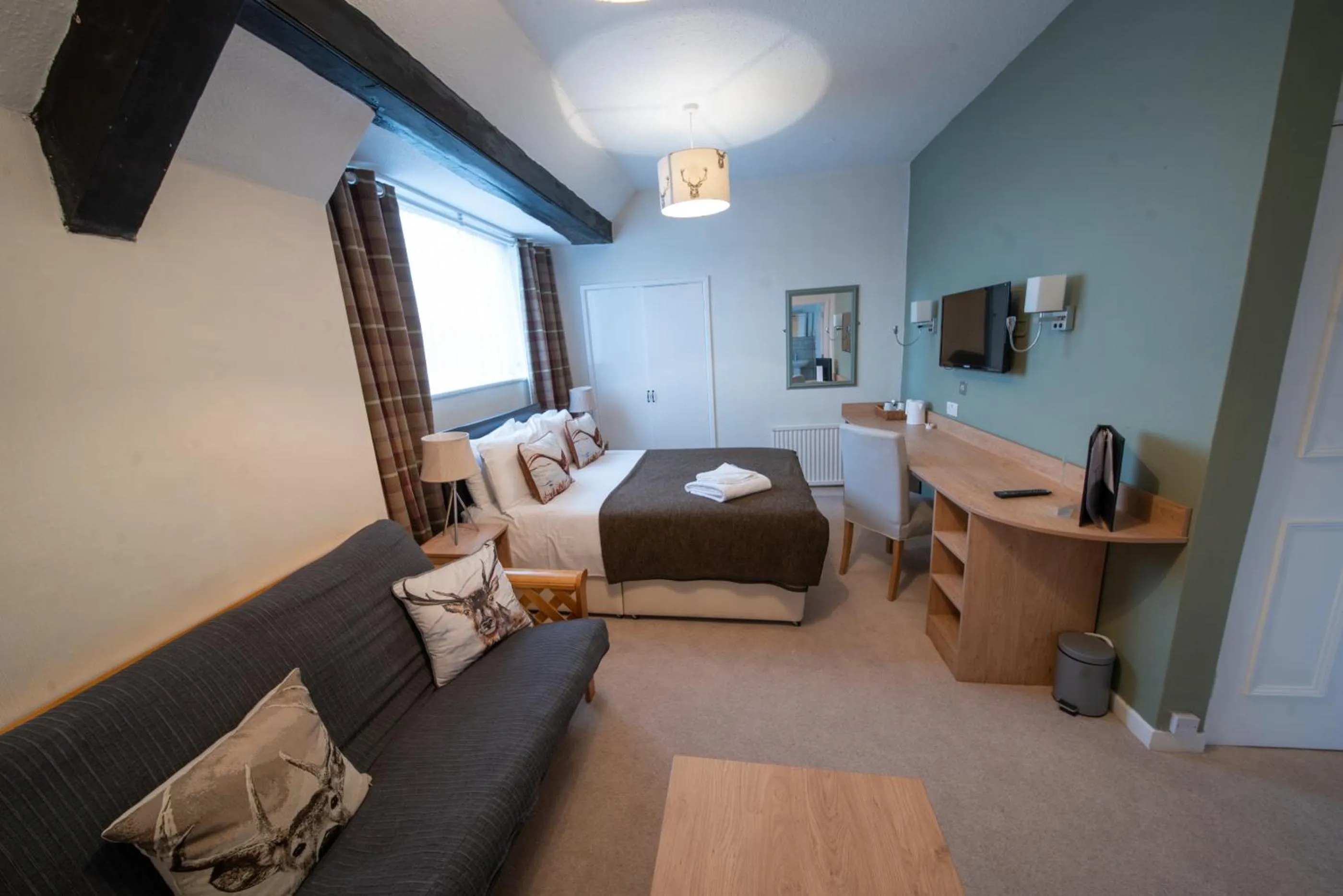 Bed in White Hart Hotel