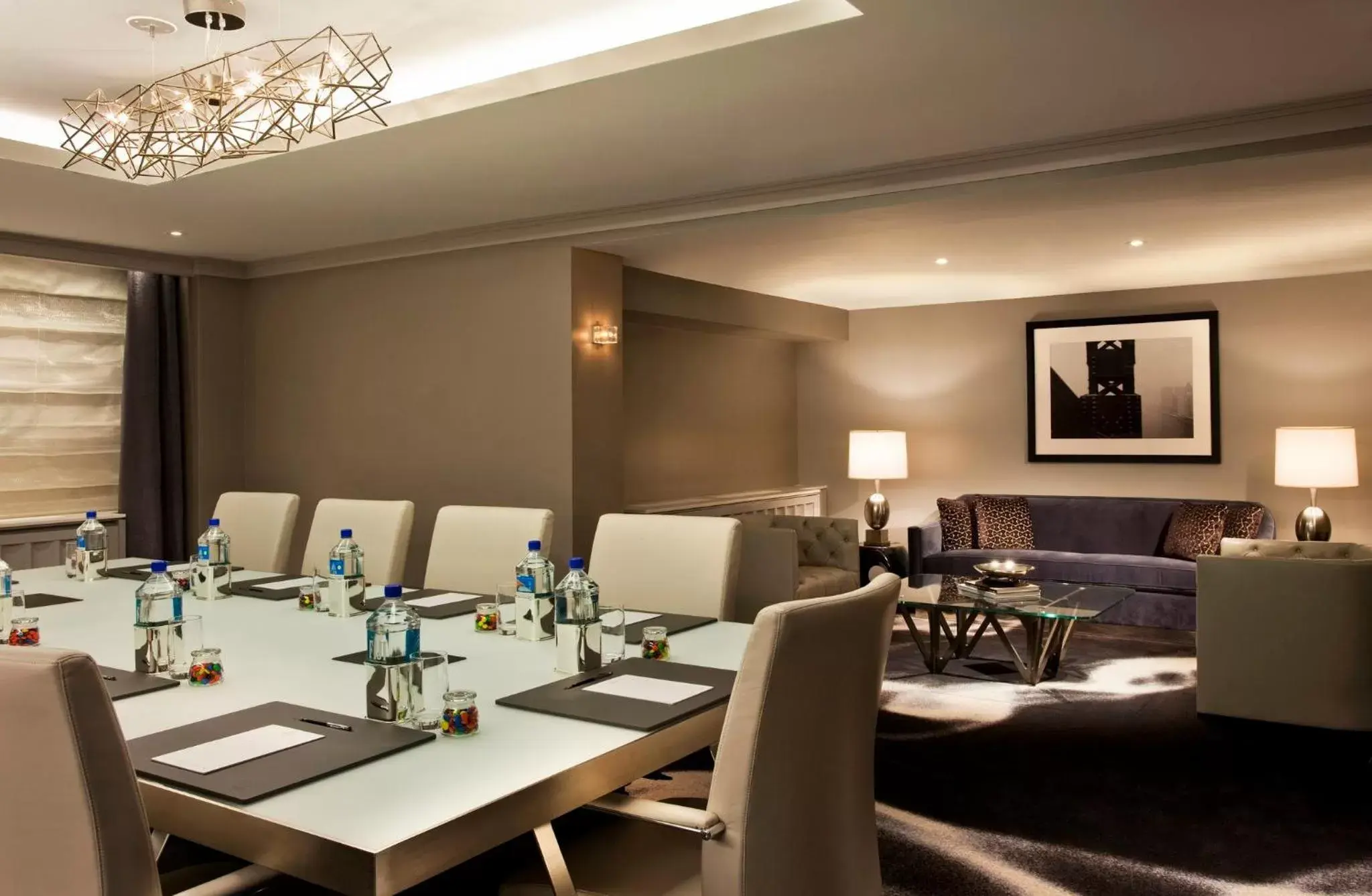 Meeting/conference room in Loews Regency New York Hotel