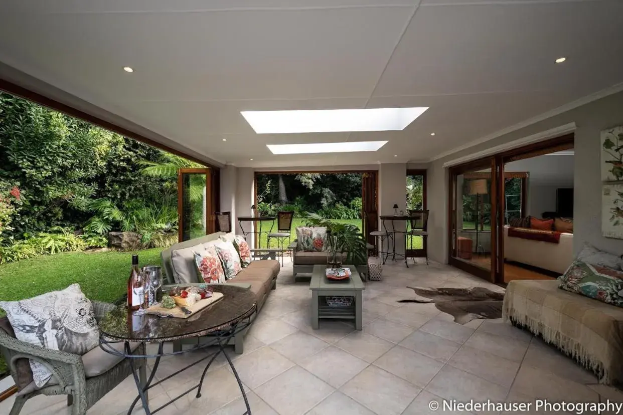 Seating Area in Fernwood Manor Boutique Guest House