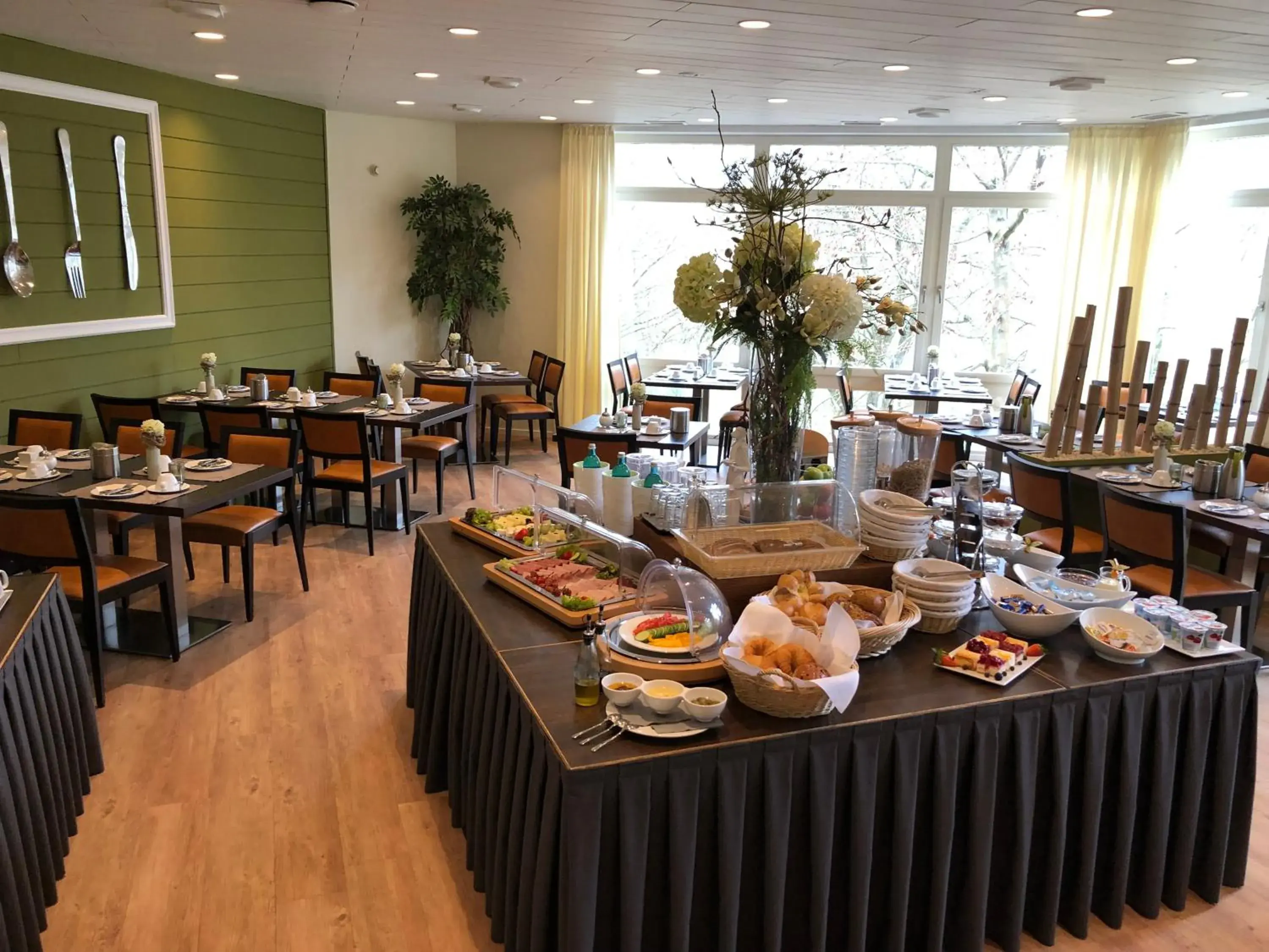 Buffet breakfast, Restaurant/Places to Eat in Hotel Engel