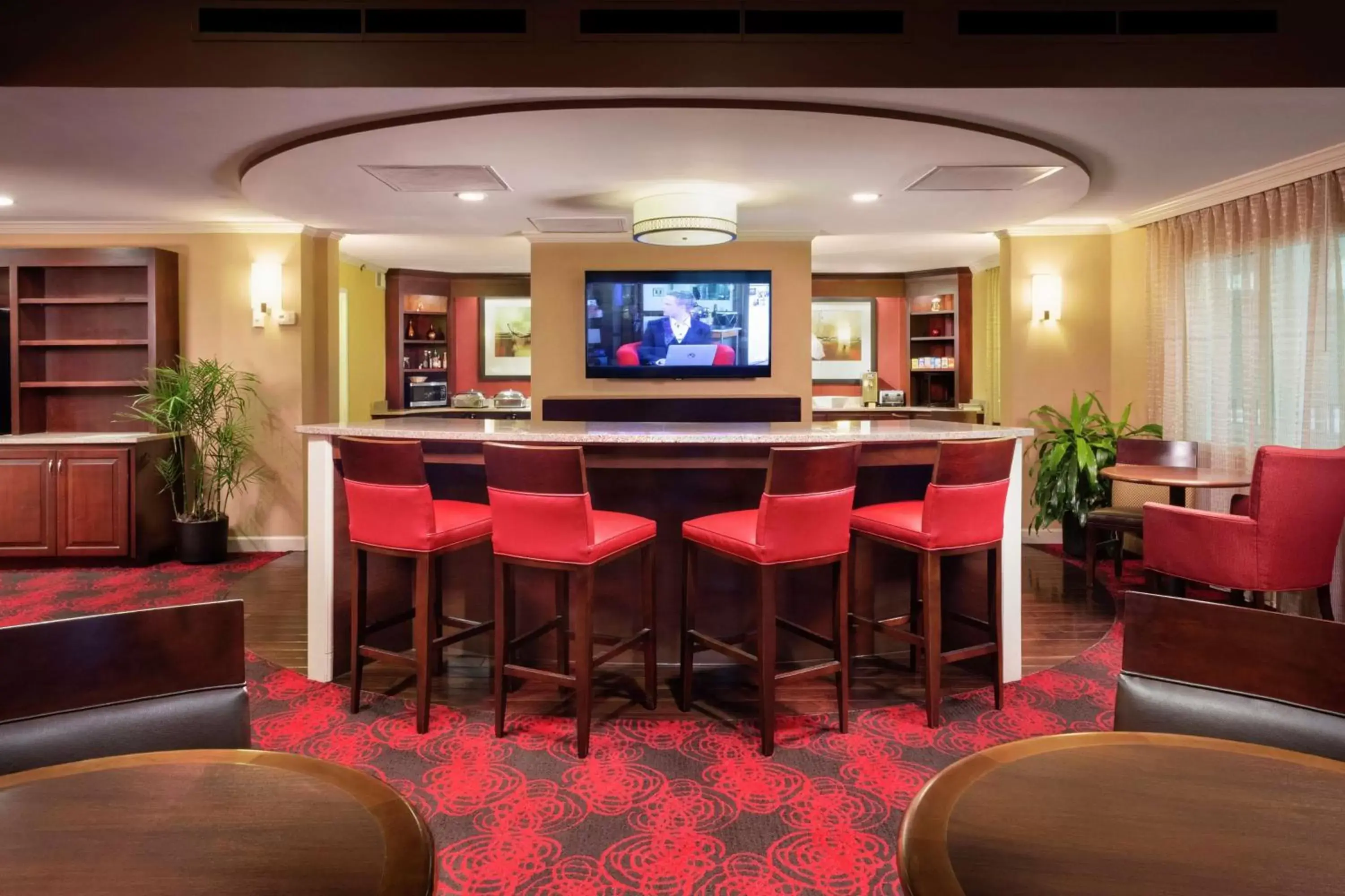 Property building, Lounge/Bar in DoubleTree by Hilton Hotel Columbia