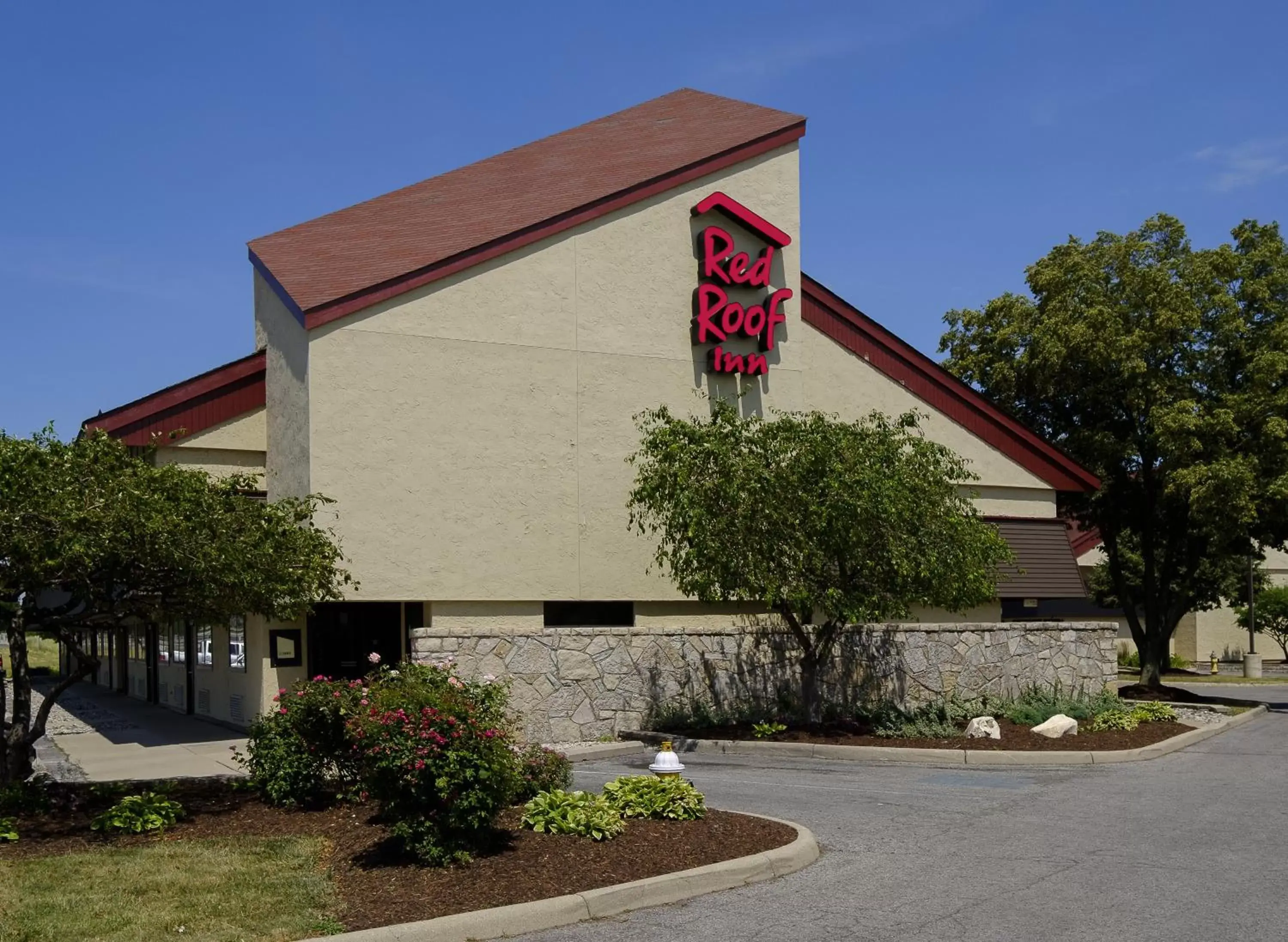 Property Building in Red Roof Inn Toledo - Maumee