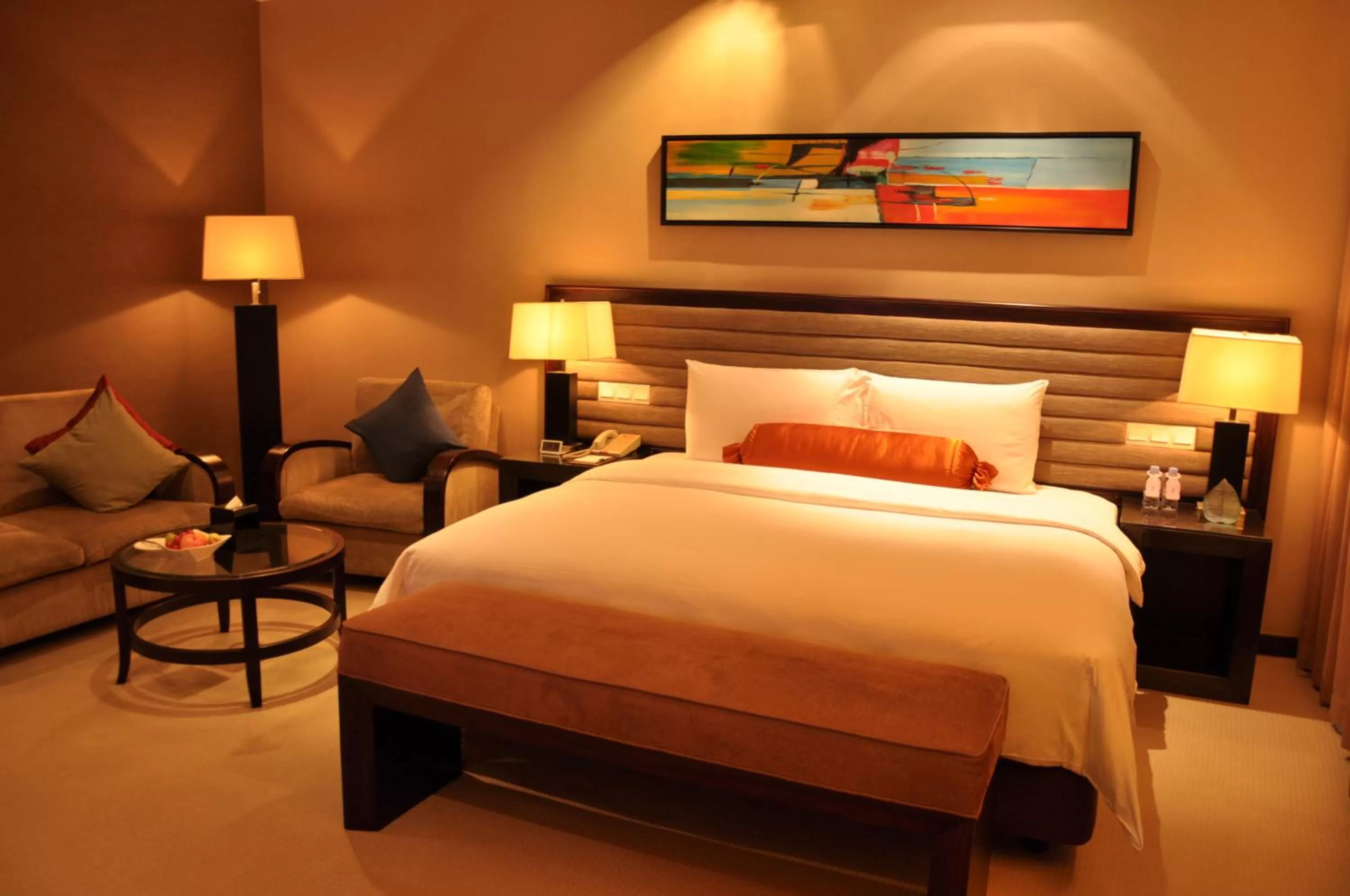 Bed in Shenzhen Sunshine Hotel, Luohu