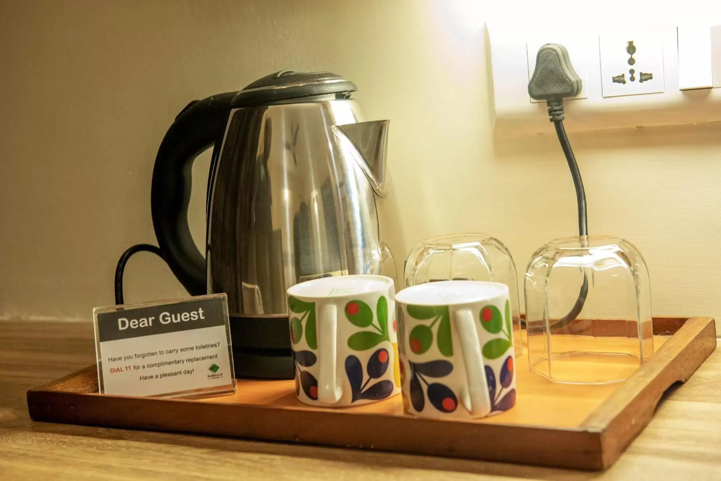 Coffee/tea facilities in Roland Hotel