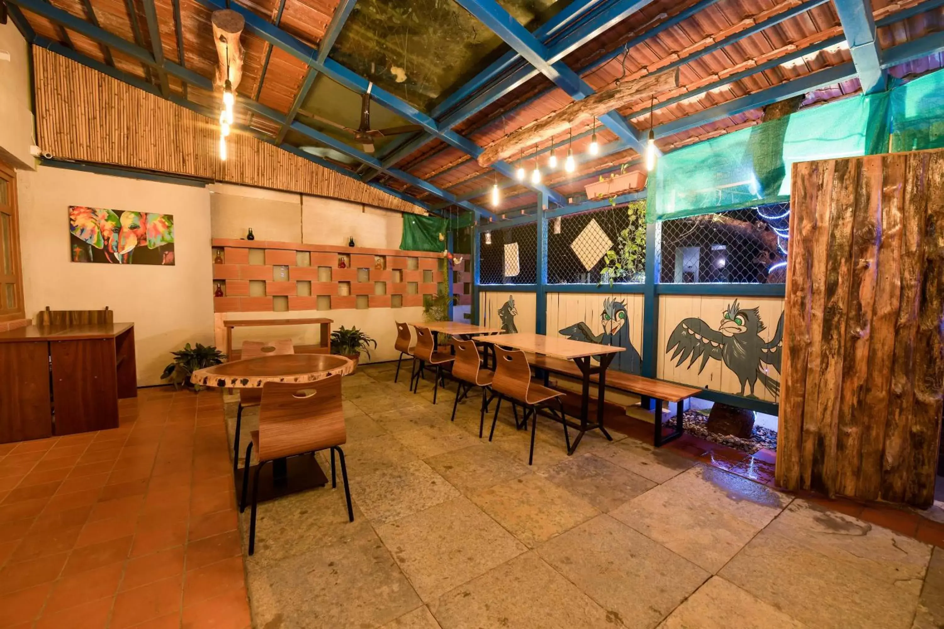 Restaurant/places to eat in SAFARI QUEST Restaurant/places to eat in SAFARI QUEST