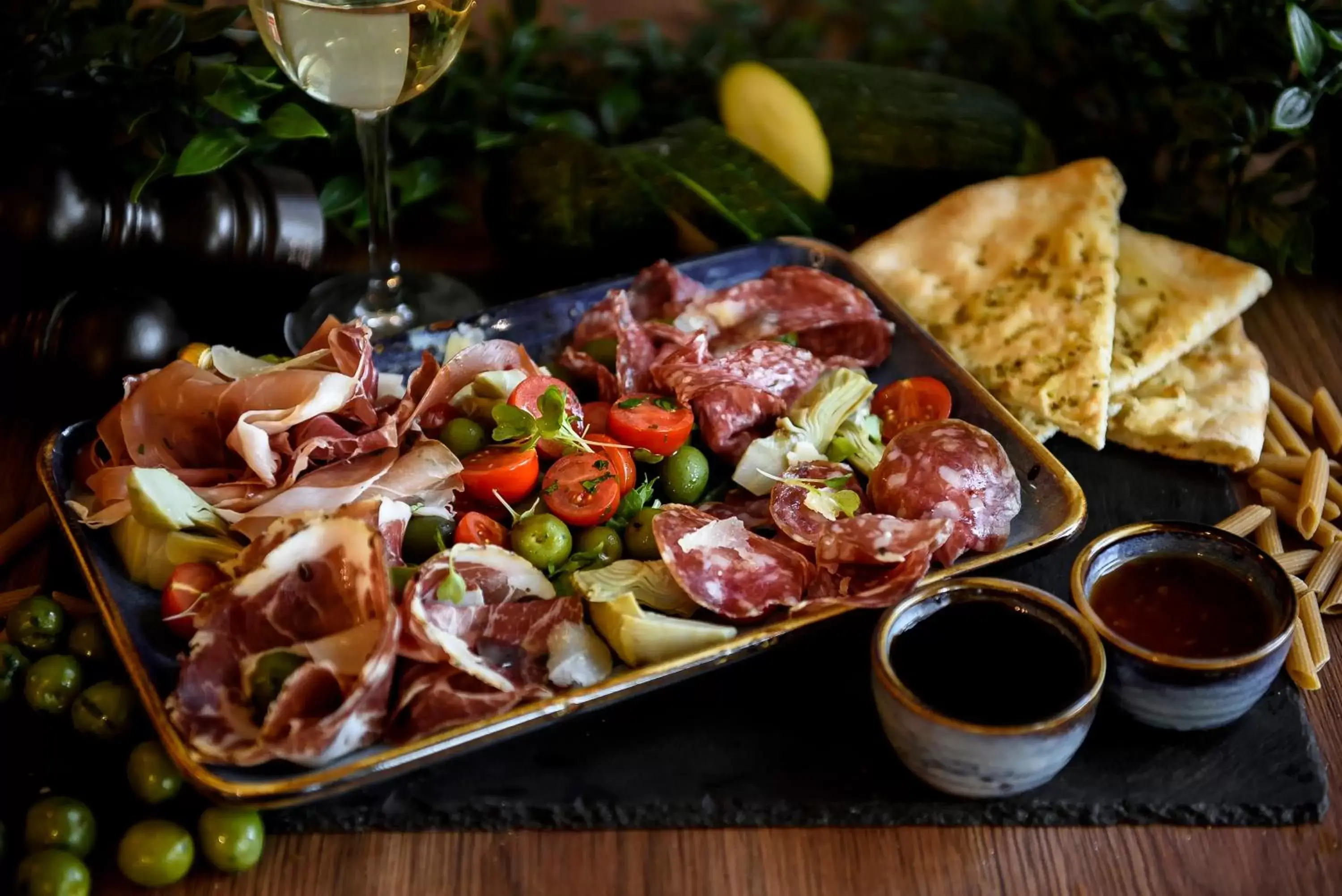 Restaurant/places to eat in Ramada by Wyndham Ramnicu Valcea Restaurant/places to eat in Ramada by Wyndham Ramnicu Valcea