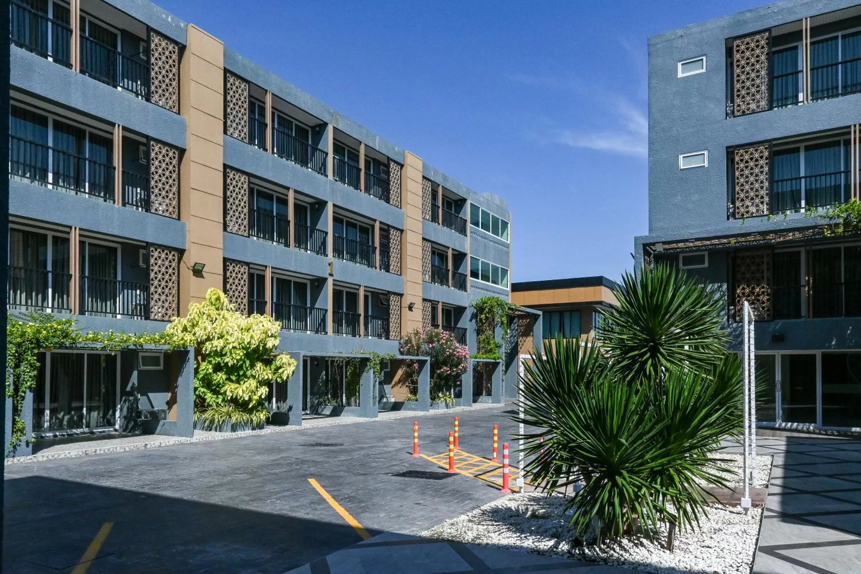 Property building in Golden Sea Hua Hin - SHA Extra Plus