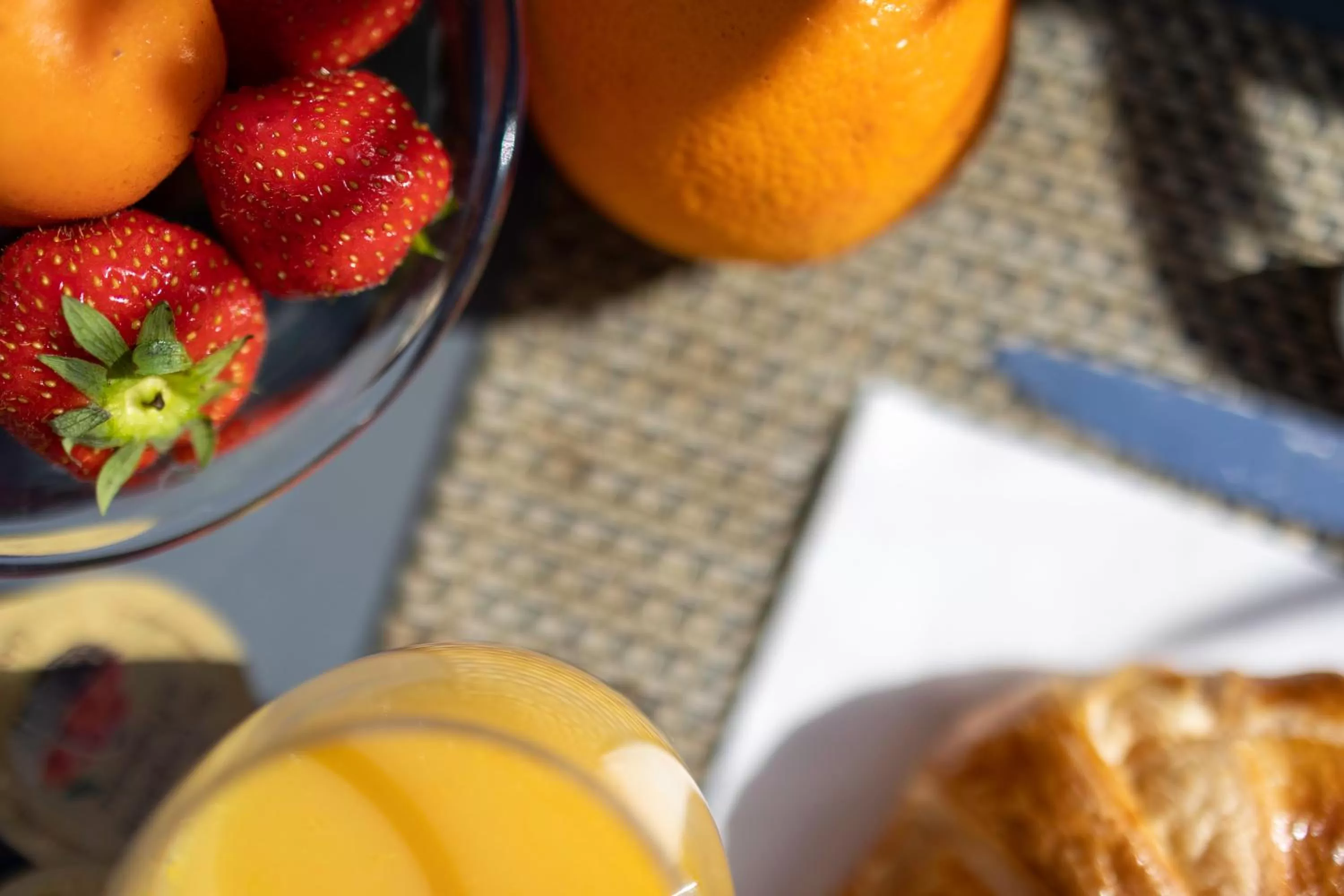 Breakfast in Hôtel restaurant Kyriad Fréjus