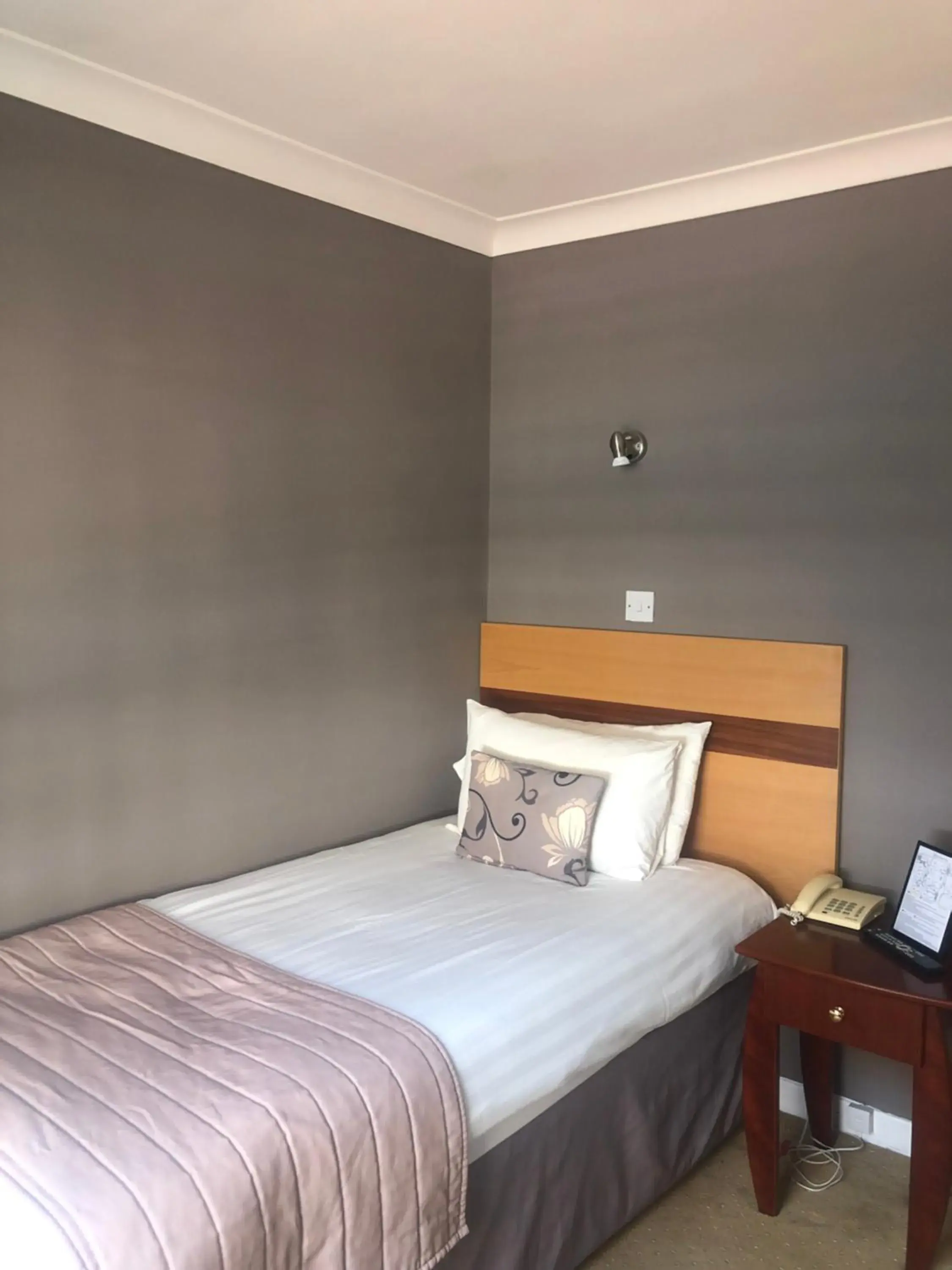 Single Room - single occupancy in The Rugby Hotel