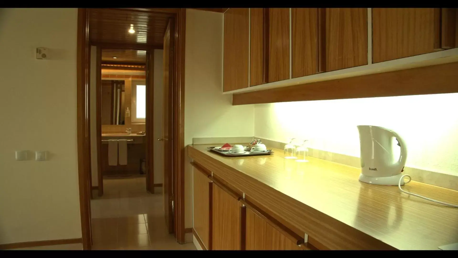 Kitchen/Kitchenette in Hotel Solar Palmeiras