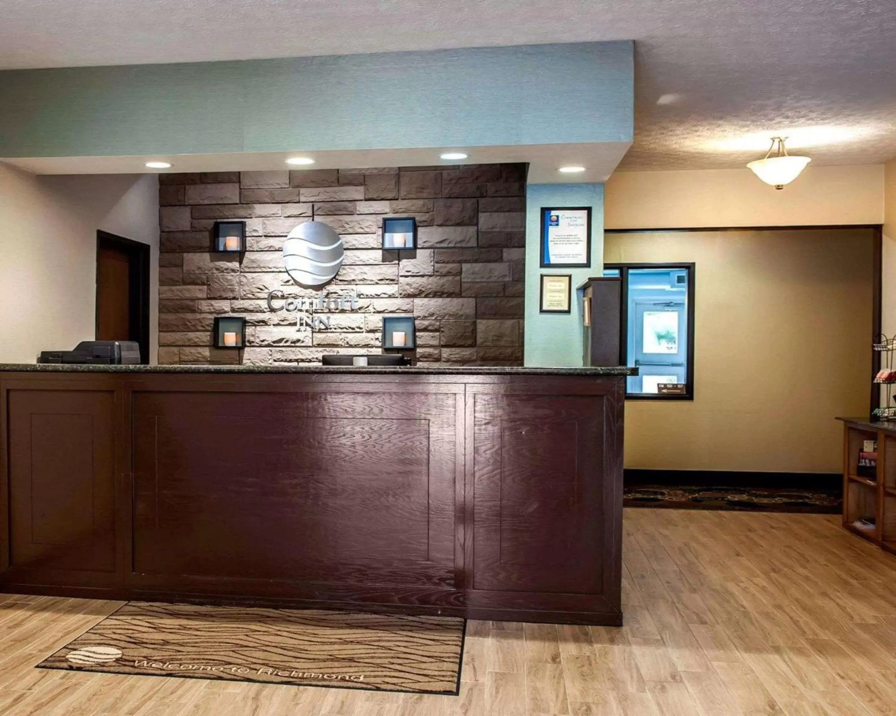 Lobby or reception in Baymont by Wyndham Richmond I-70 Lobby or reception in Baymont by Wyndham Richmond I-70