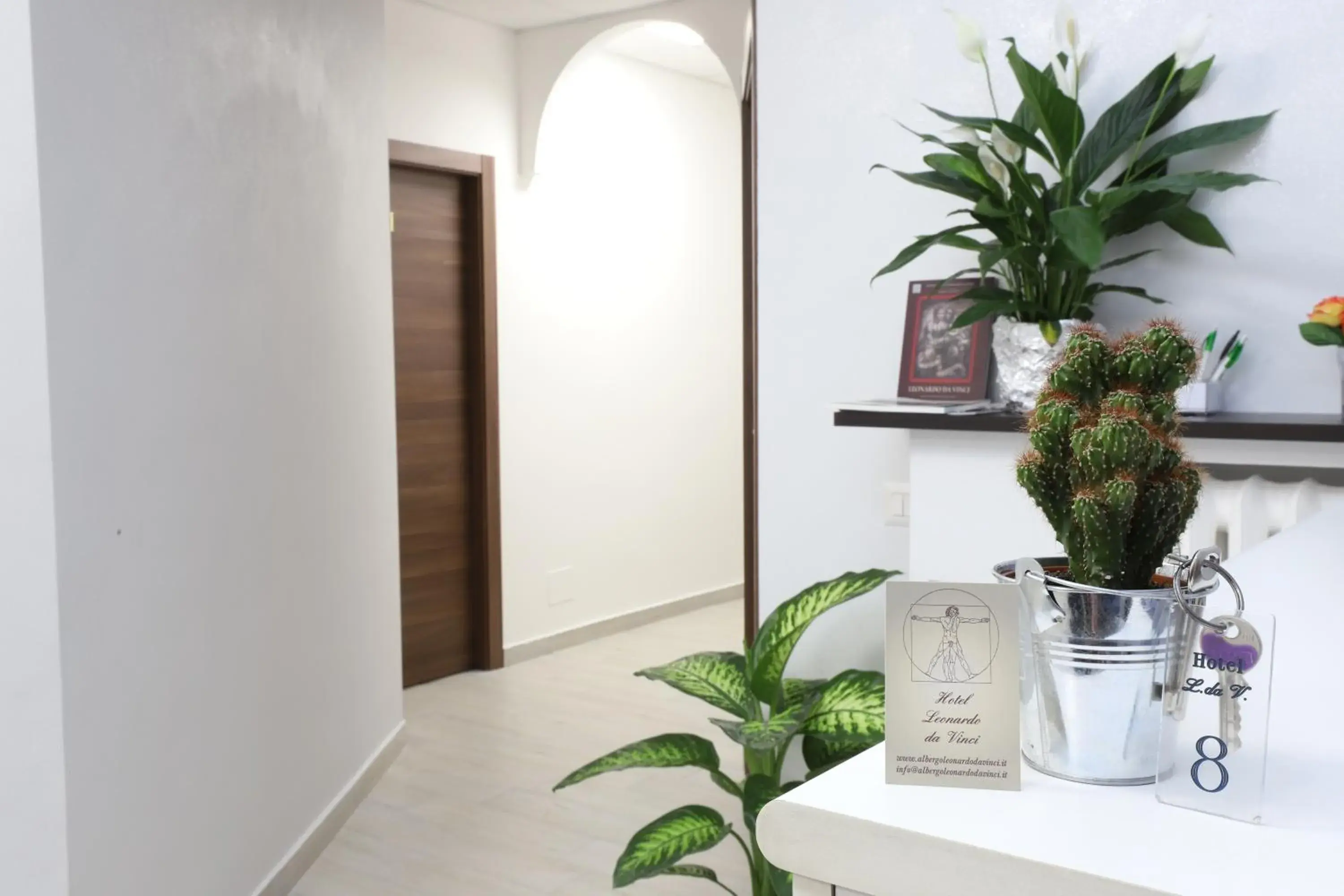 Lobby or reception in Albergo Leonardo Da Vinci Lobby or reception in Albergo Leonardo Da Vinci