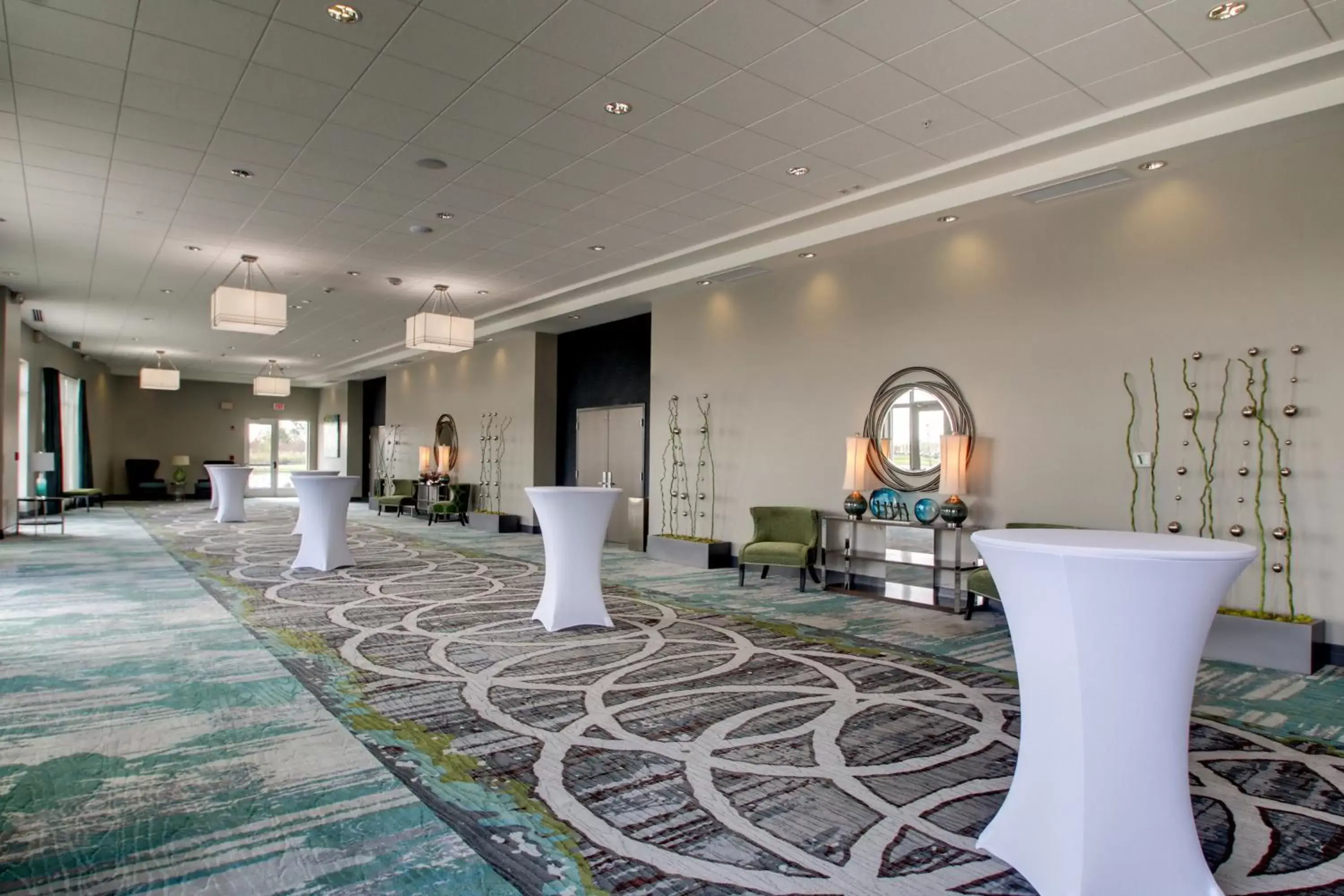 Meeting/conference room in Holiday Inn & Suites Peoria at Grand Prairie, an IHG Hotel