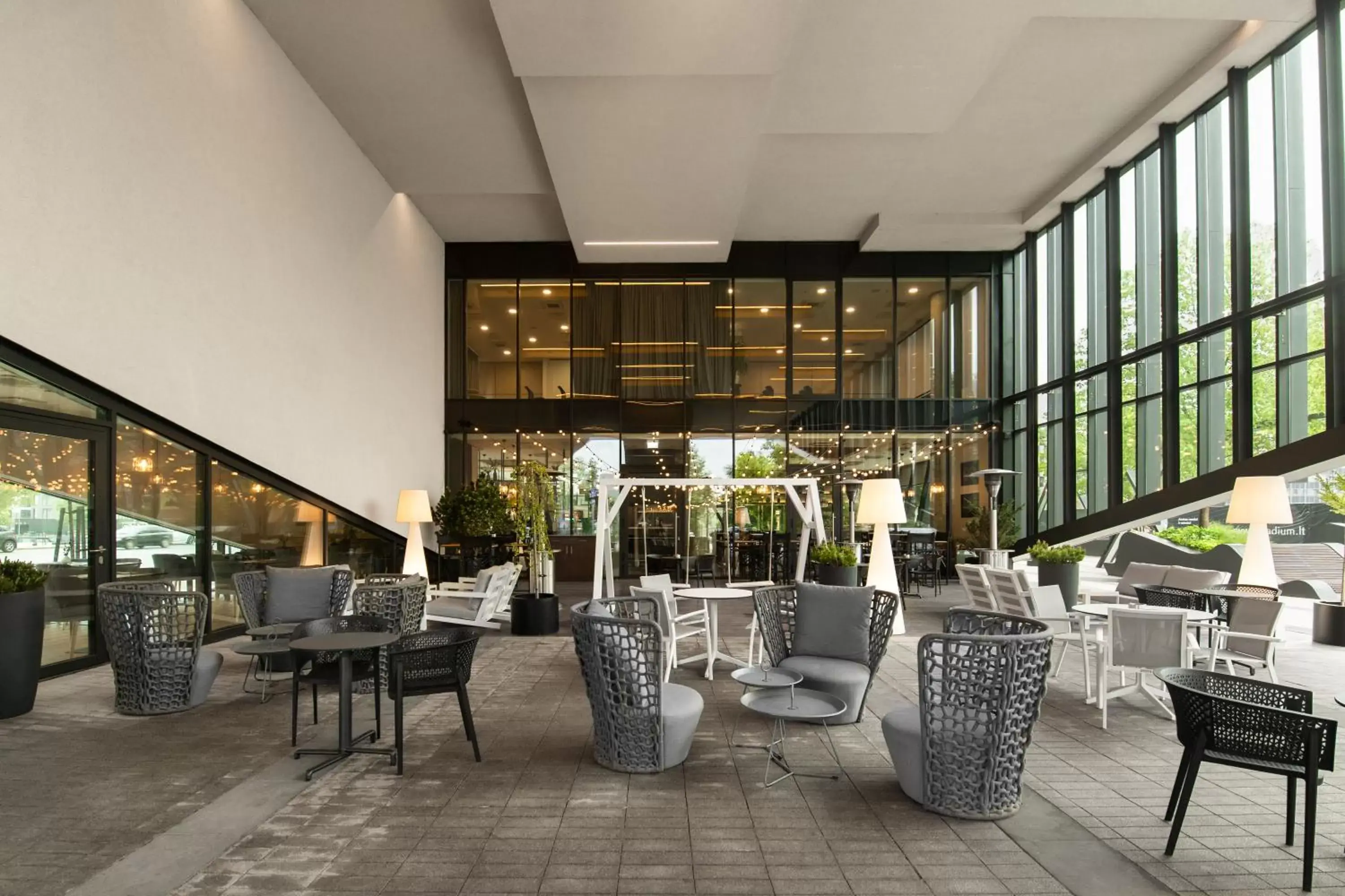 Balcony/Terrace, Restaurant/Places to Eat in Courtyard by Marriott Vilnius City Center