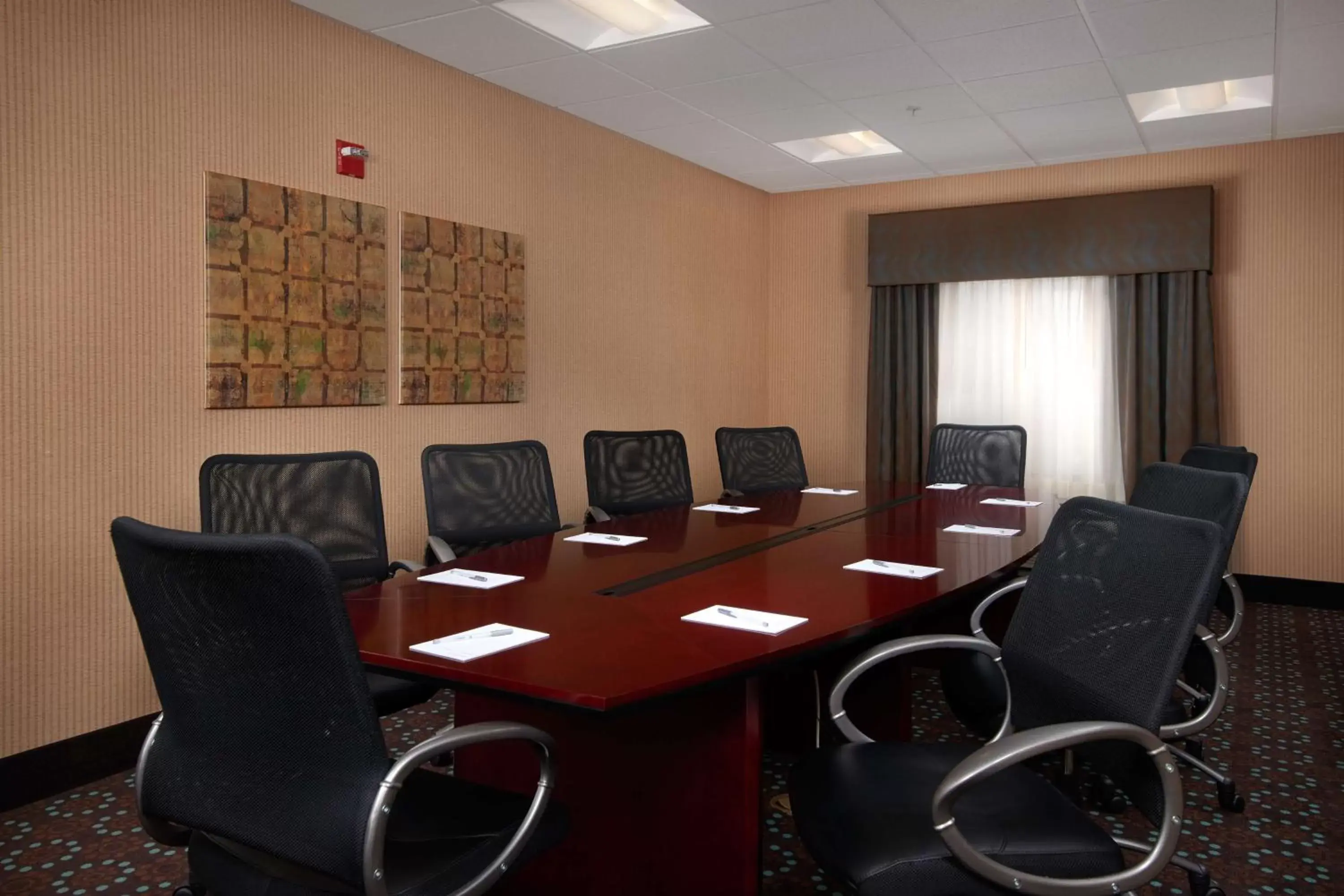 Meeting/conference room in Hampton Inn & Suites Canton