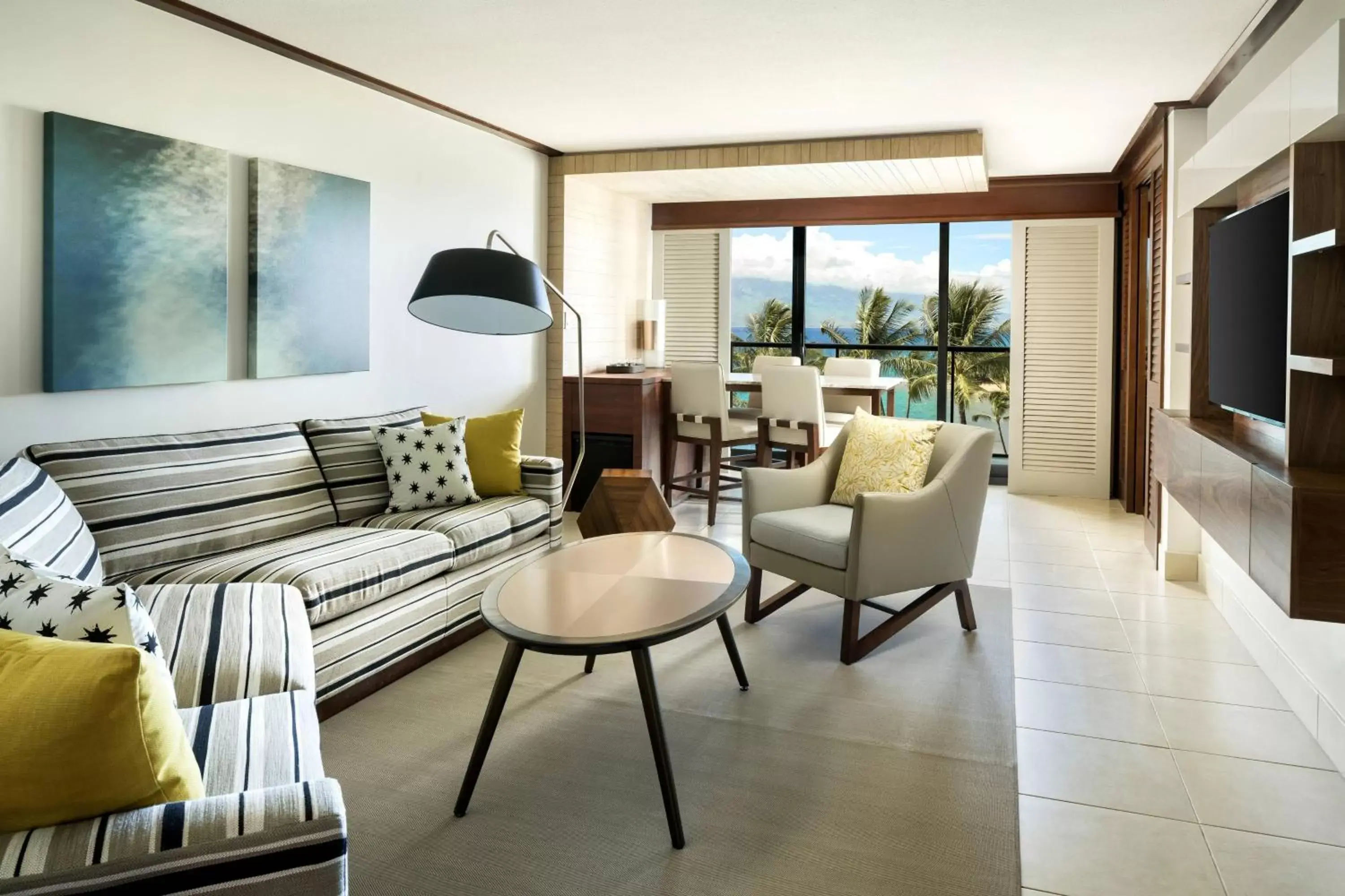 Living room, Seating Area in Wailea Beach Resort - Marriott, Maui