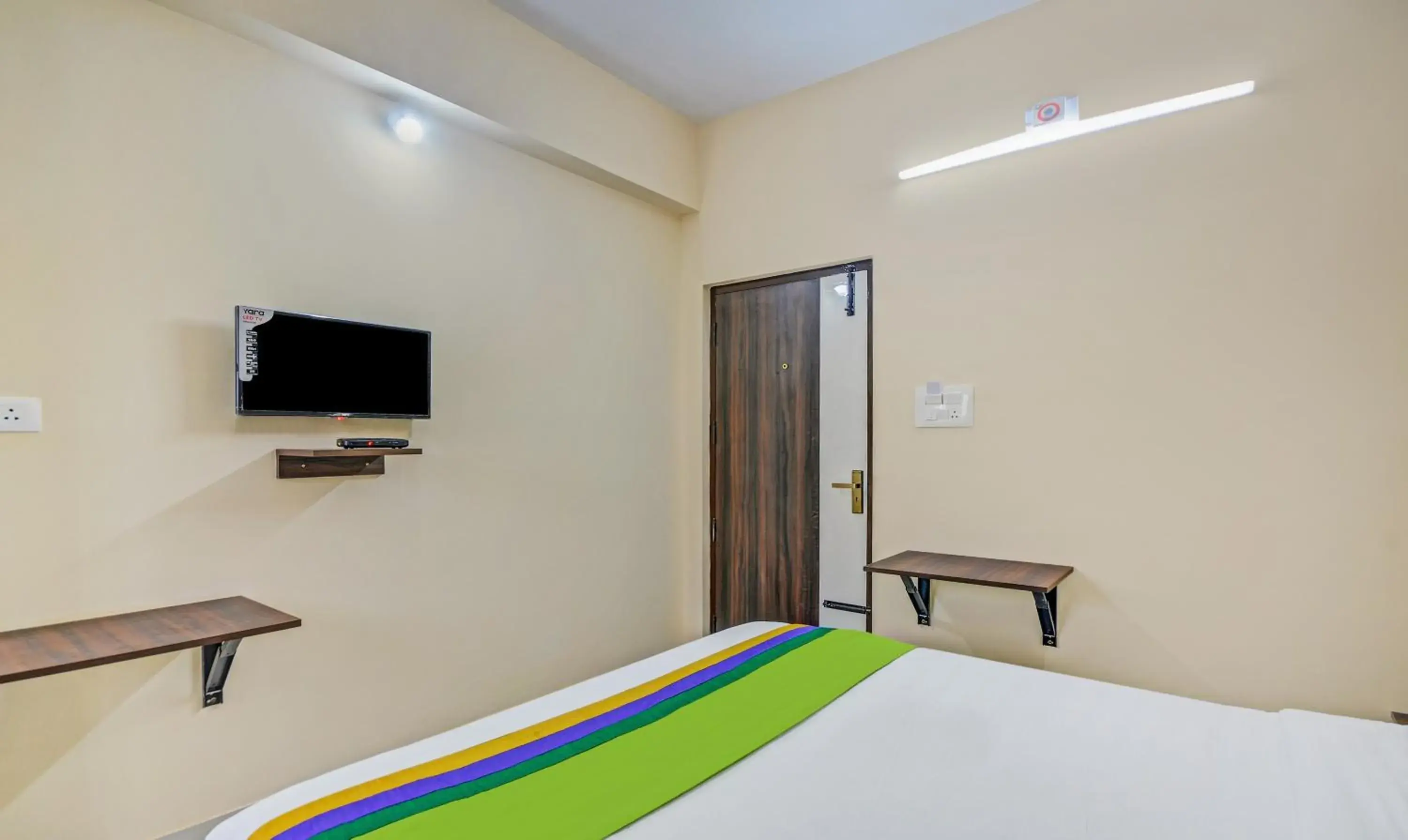 Bedroom, Bed in Treebo Trend Everest Residency Tidel Park