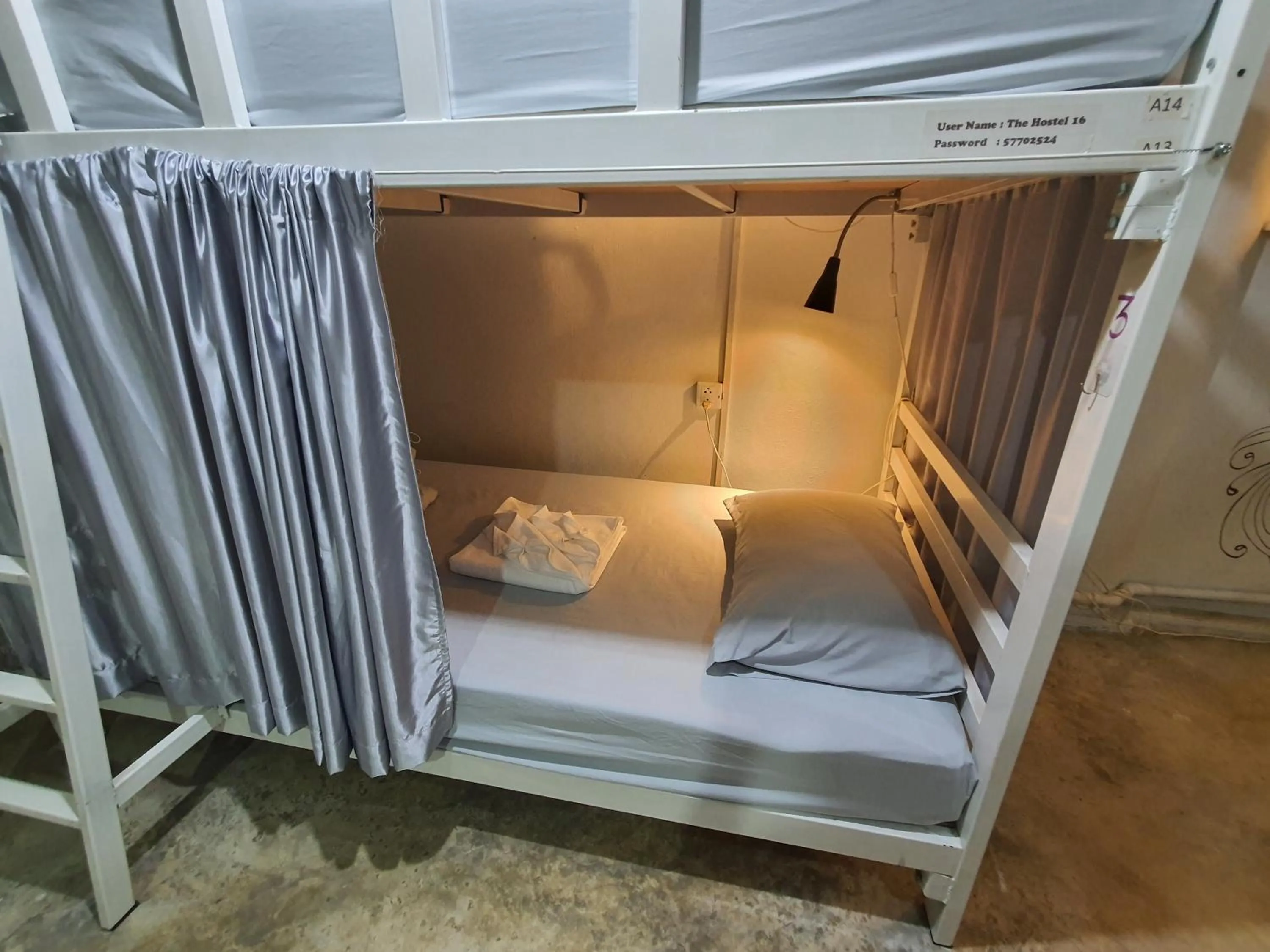 Bunk Bed in Home 16  (Hostel 16)