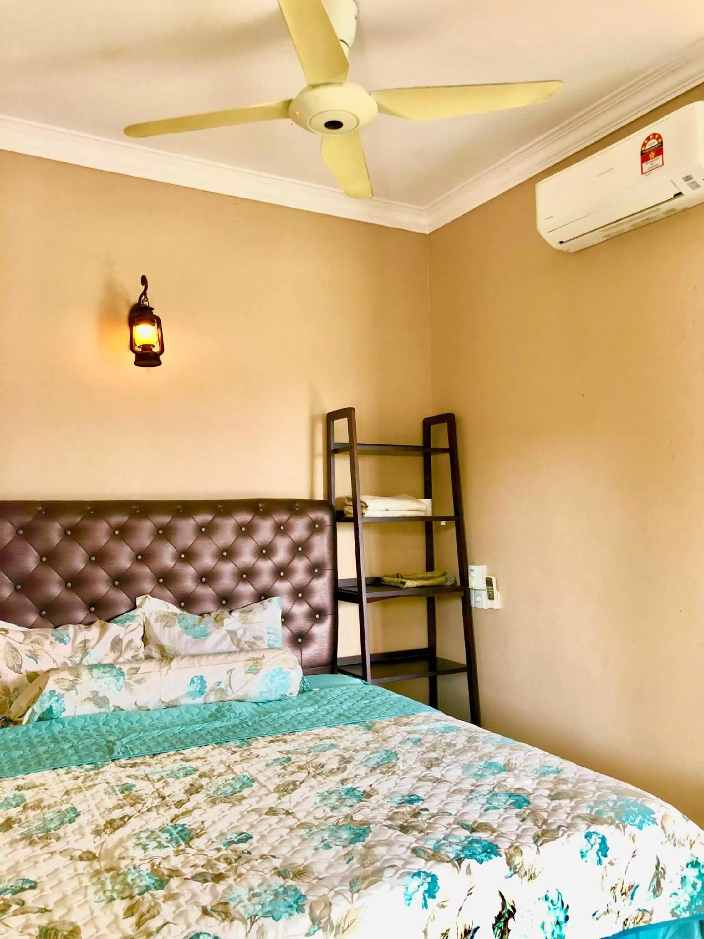 Bed in Cenang Room Rahsia Motel