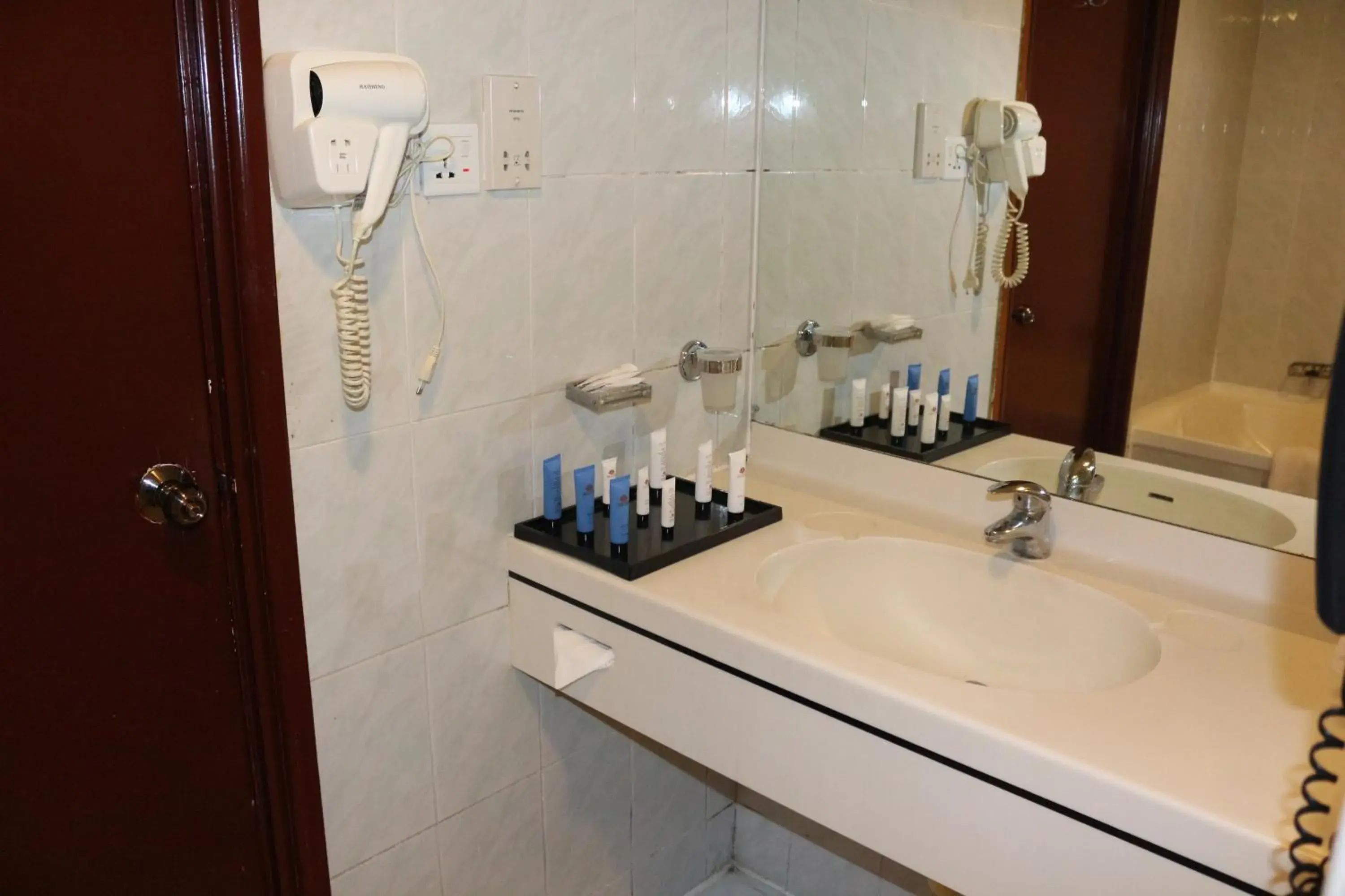 Bathroom in Al Khaleej Grand Hotel