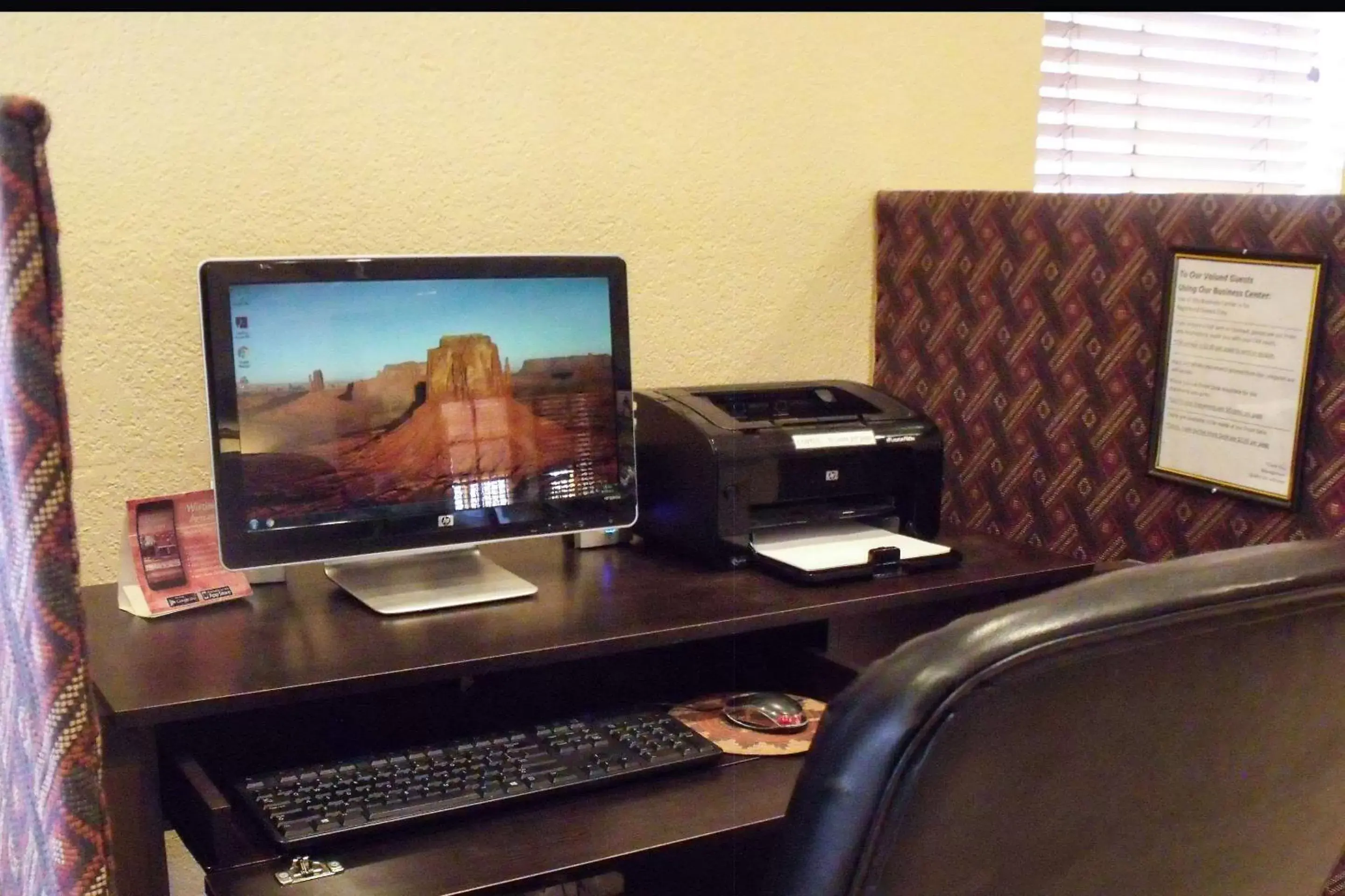 On site, Business Area/Conference Room in Quality Inn Winslow I-40