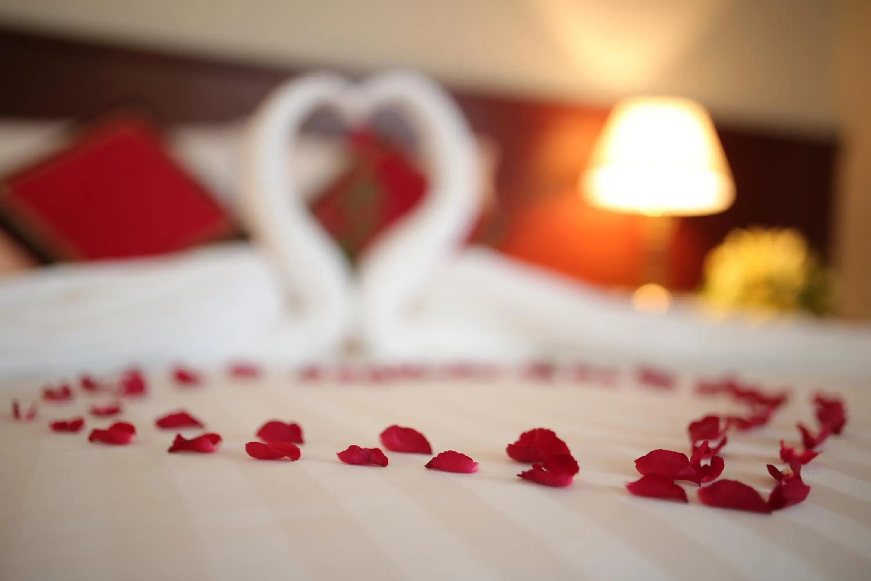 Decorative detail, Bed in Sunny 3 Hotel