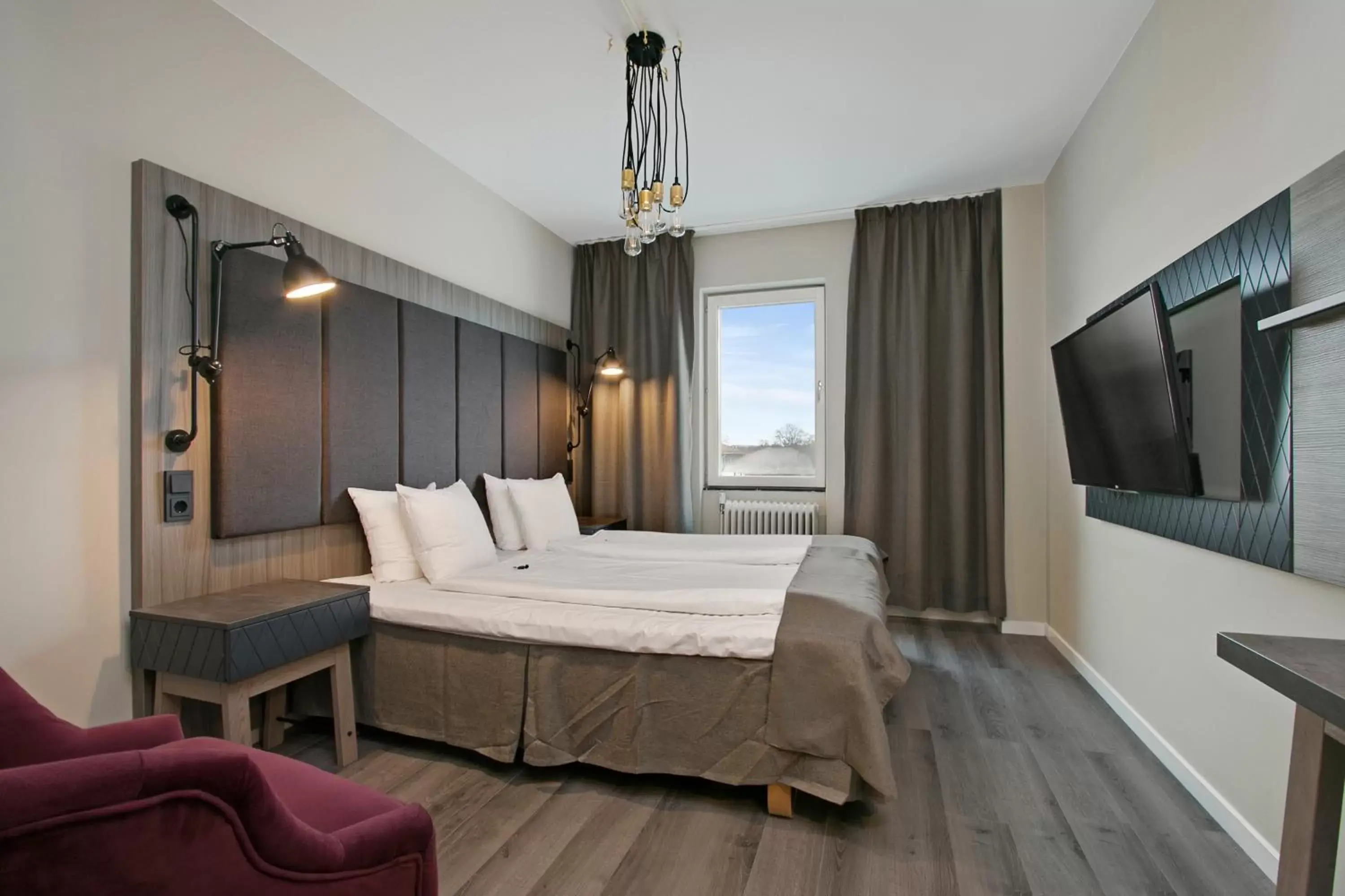 Bedroom, Bed in First Hotel Brommaplan