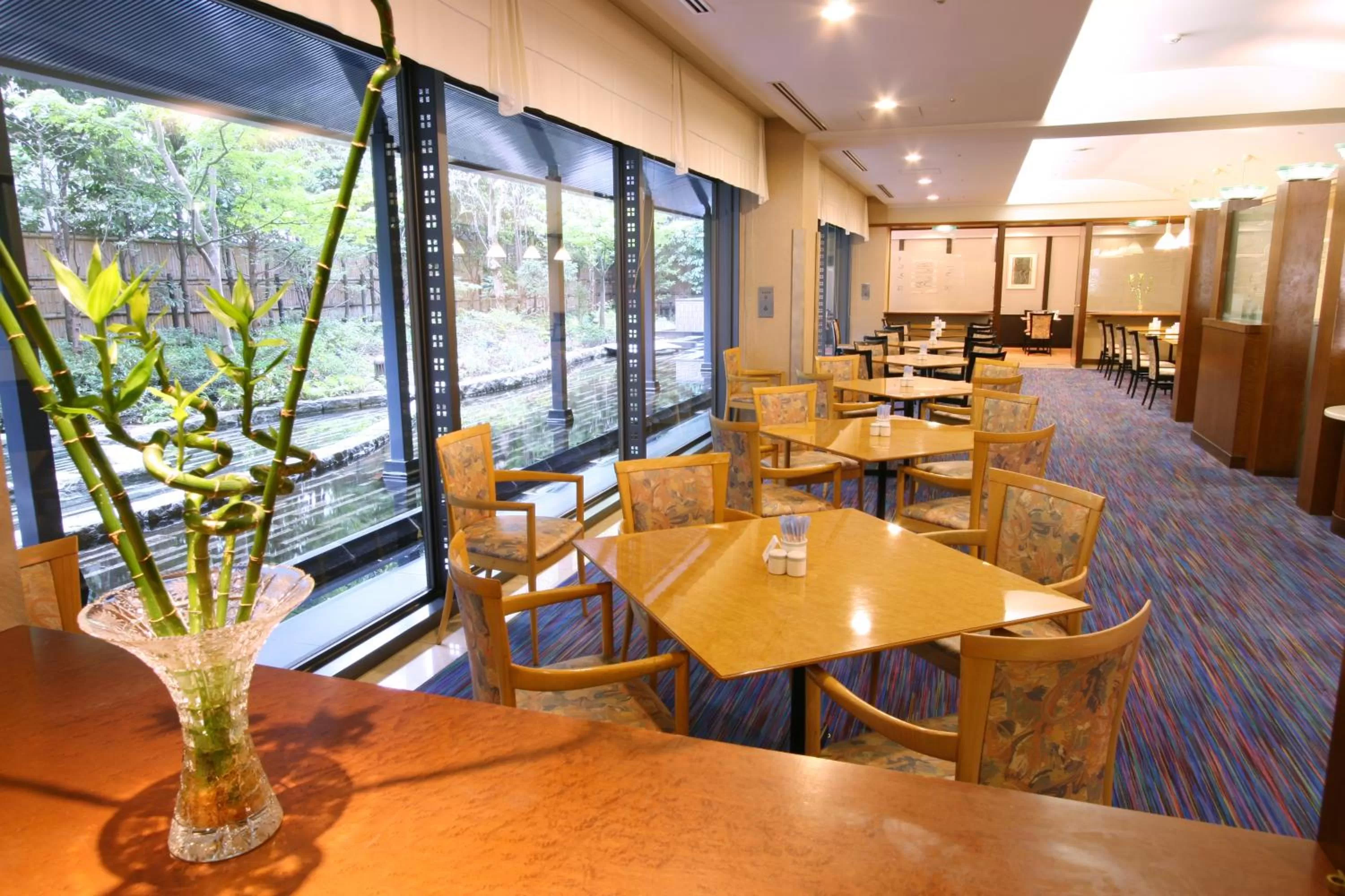 Restaurant/places to eat in Kyoto Garden Palace