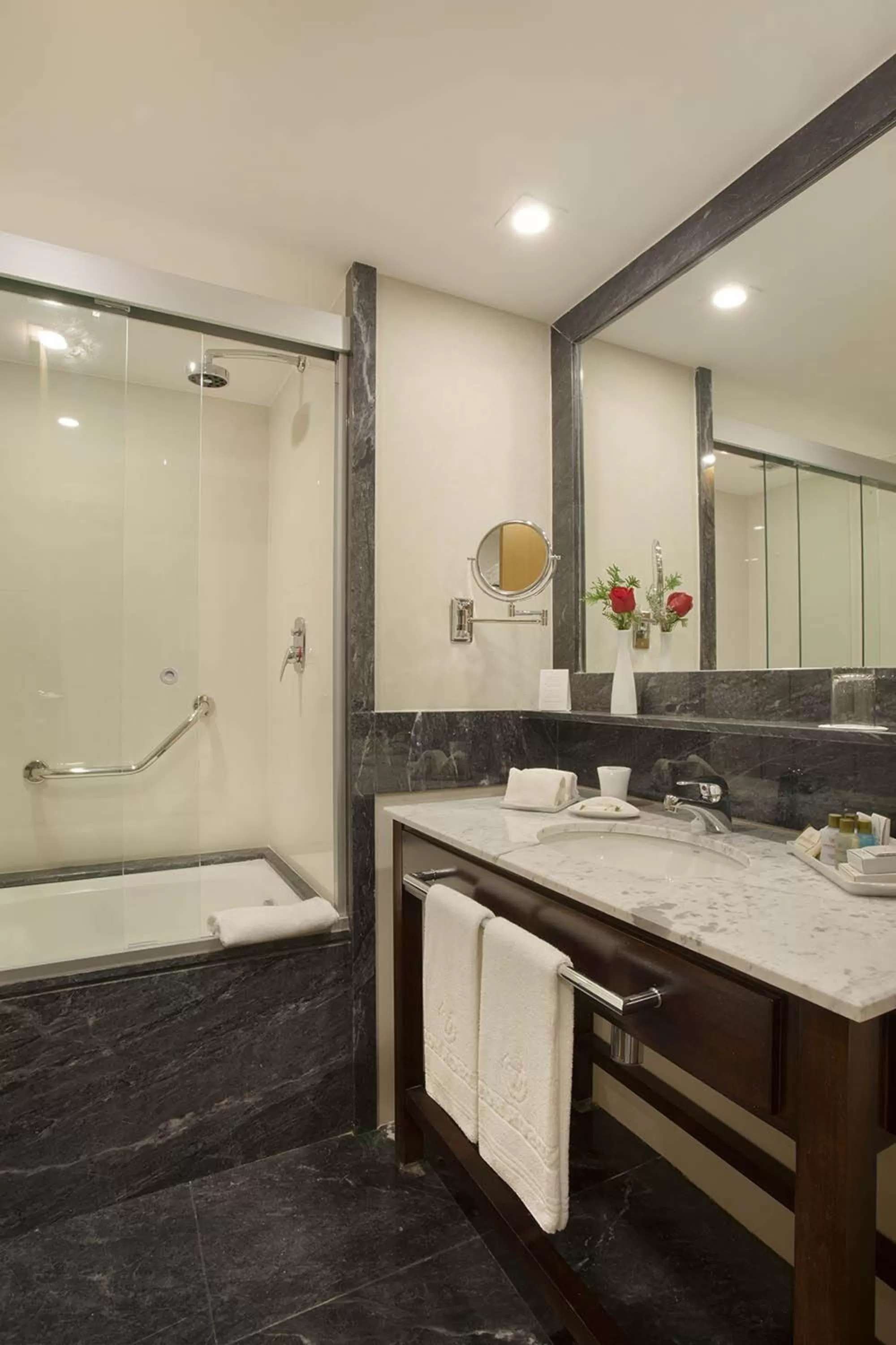 Bathroom in Windsor Marapendi Hotel