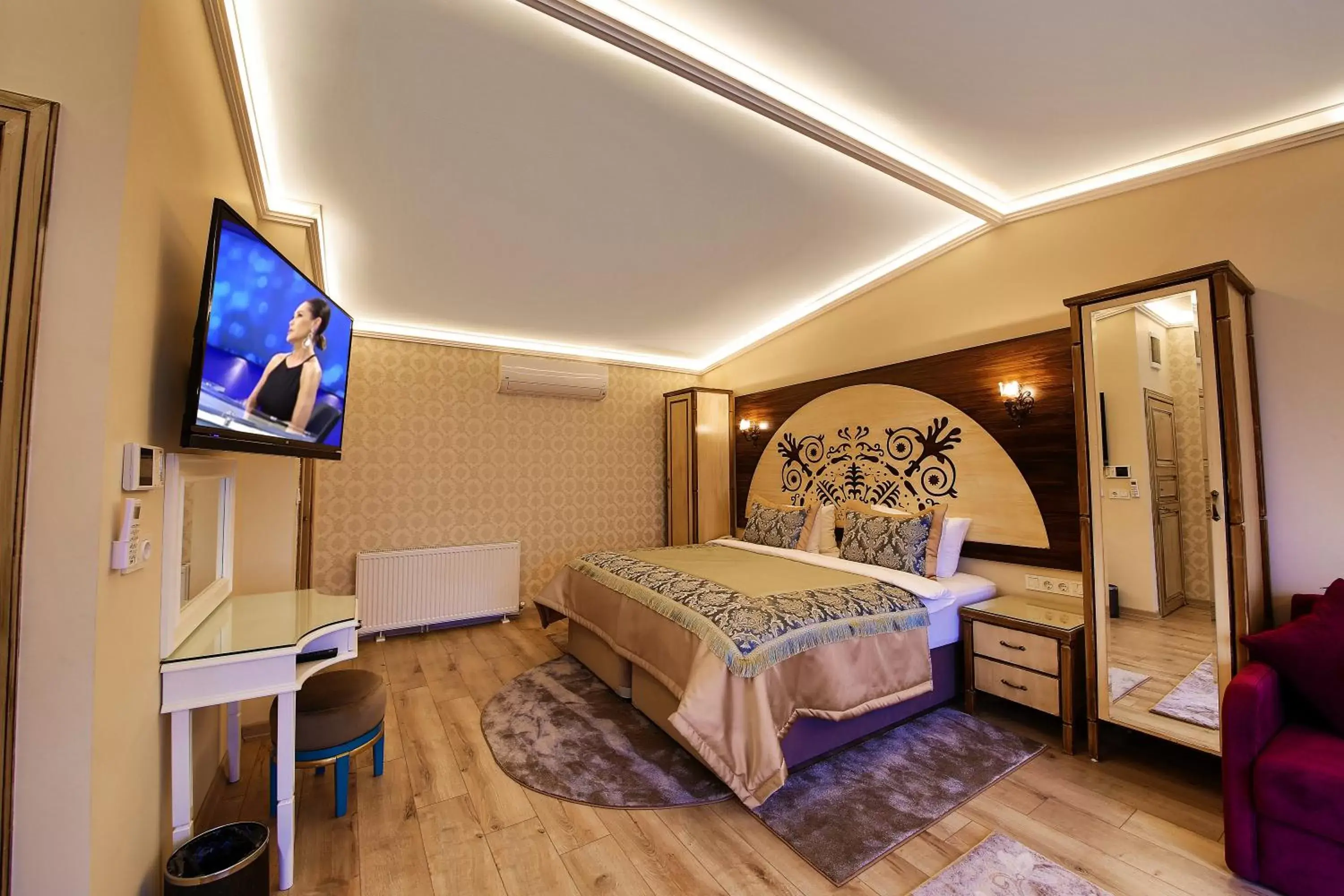 Bedroom, Bed in Katelya Hotel