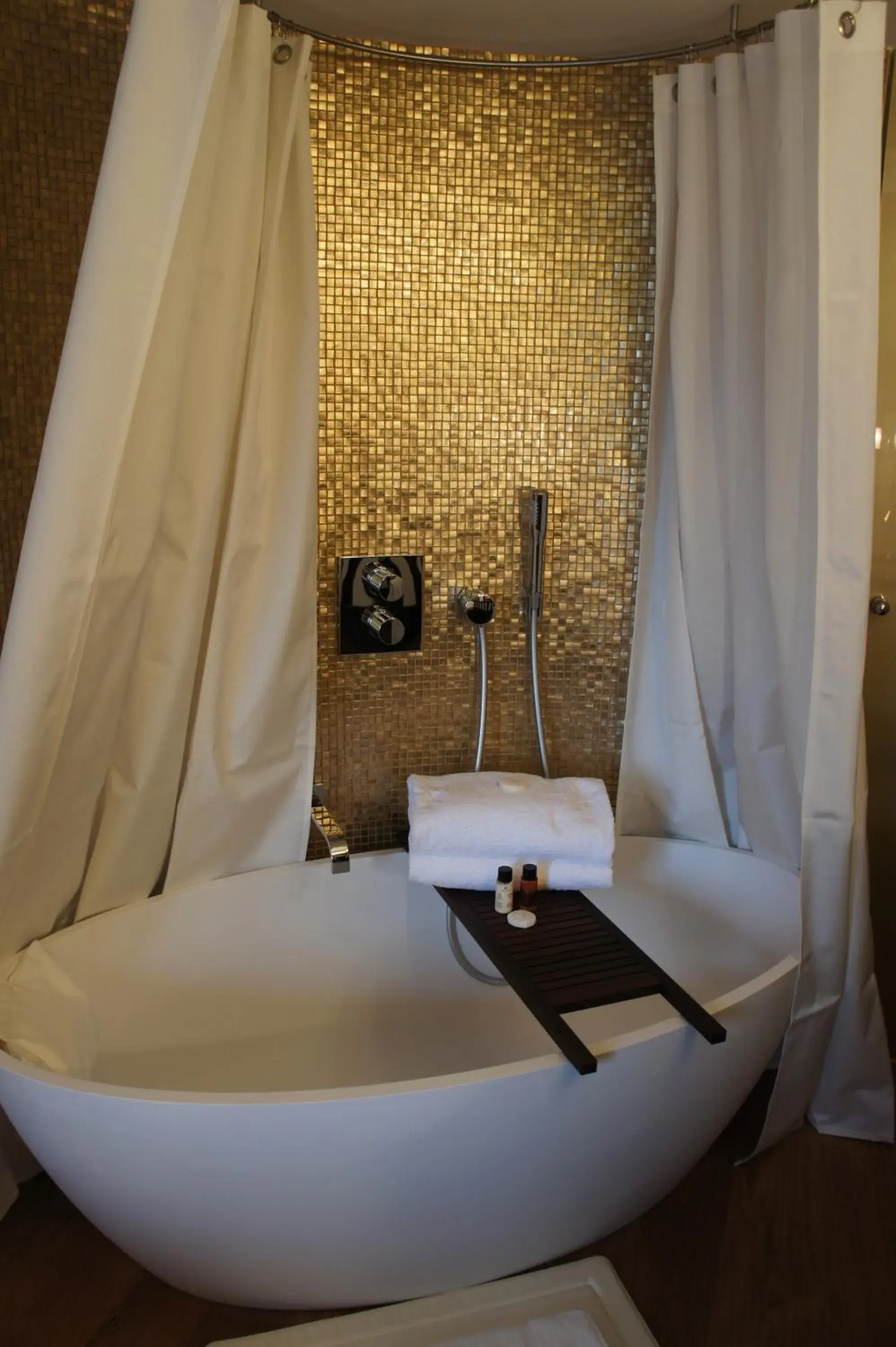 Bathroom in Tonic Hotel Saint Germain des Pr