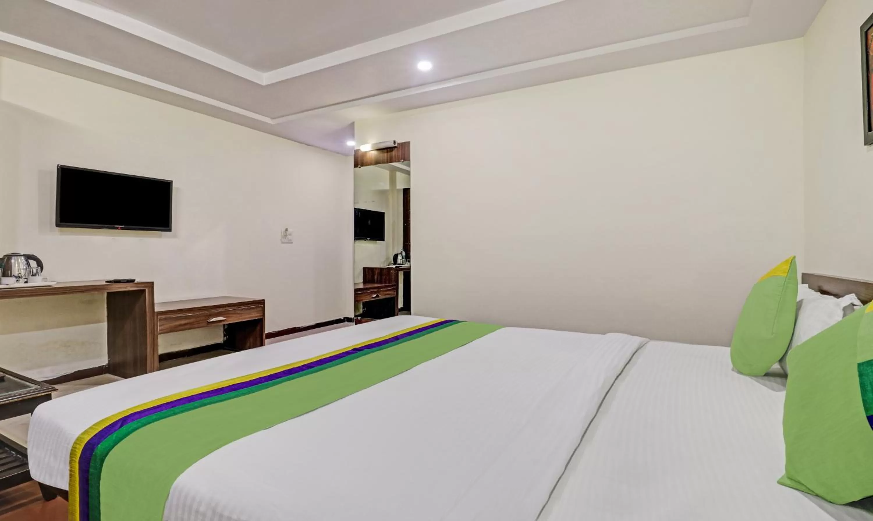 Treebo Mohit Regency