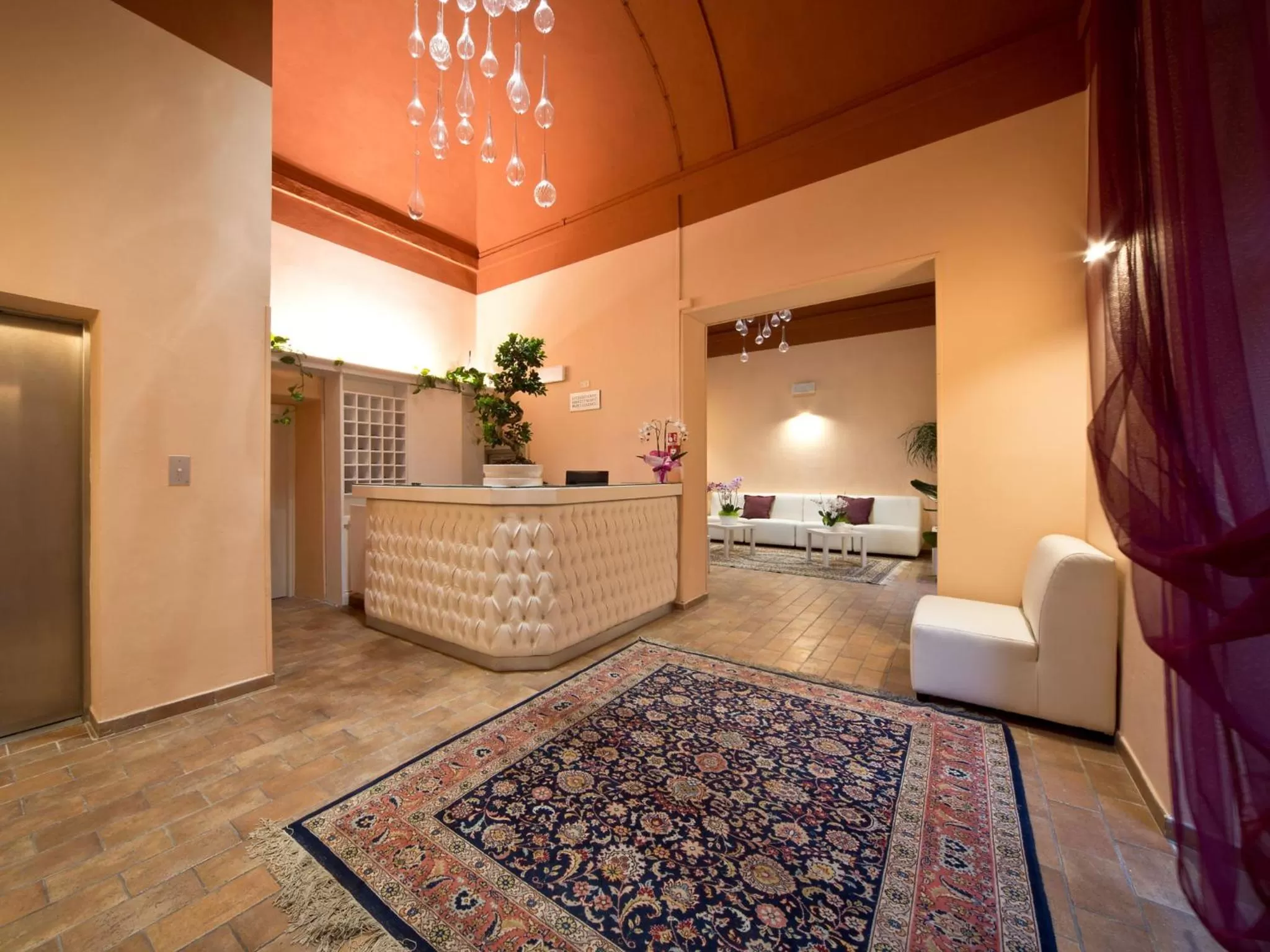 Lobby or reception, Bed in Hotel Palazzo Renieri - 3stelle S