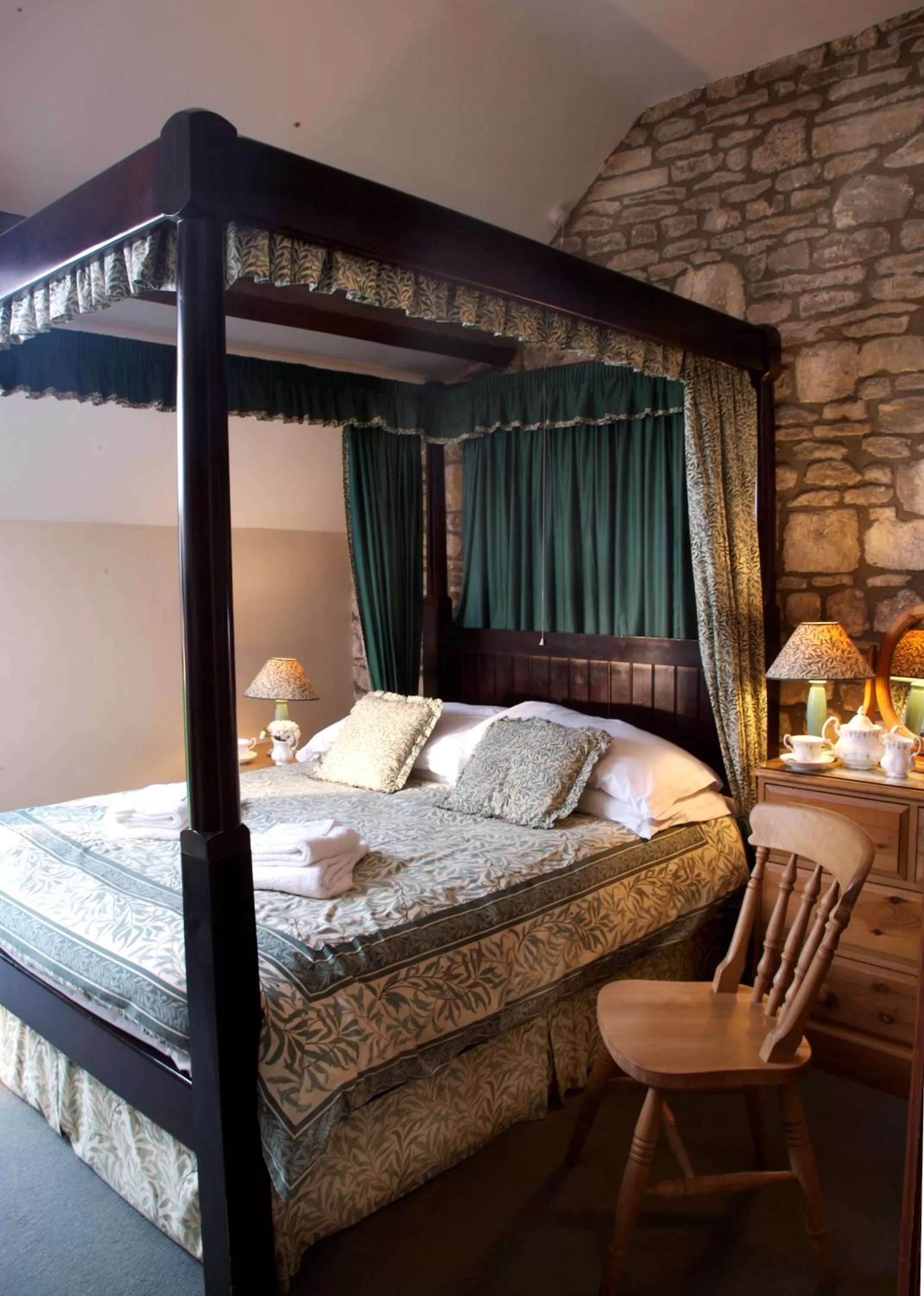 Bed in Toghill House Farm