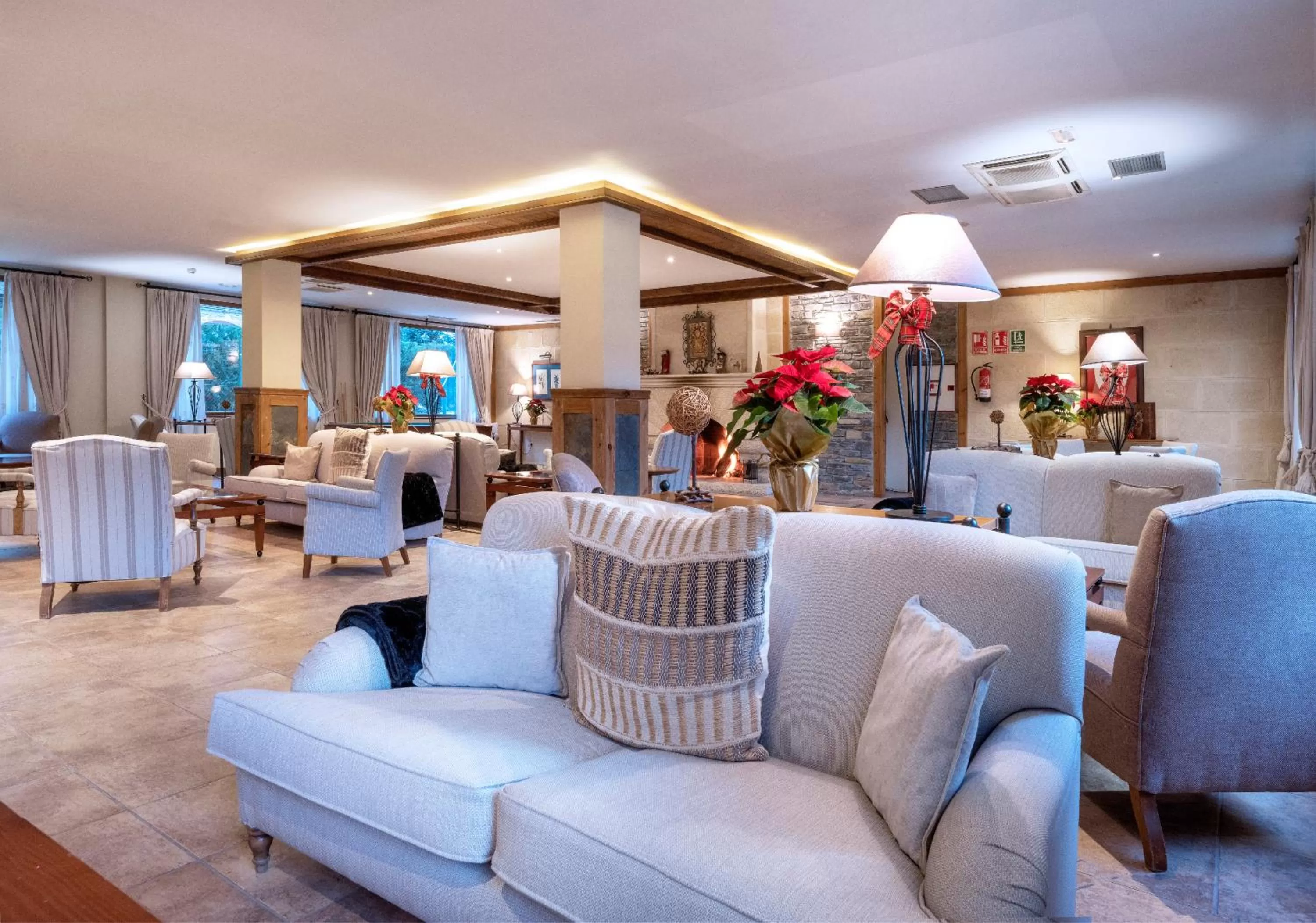 Living room in Hotel Vielha Val d'Aran, Affiliated by Meliá
