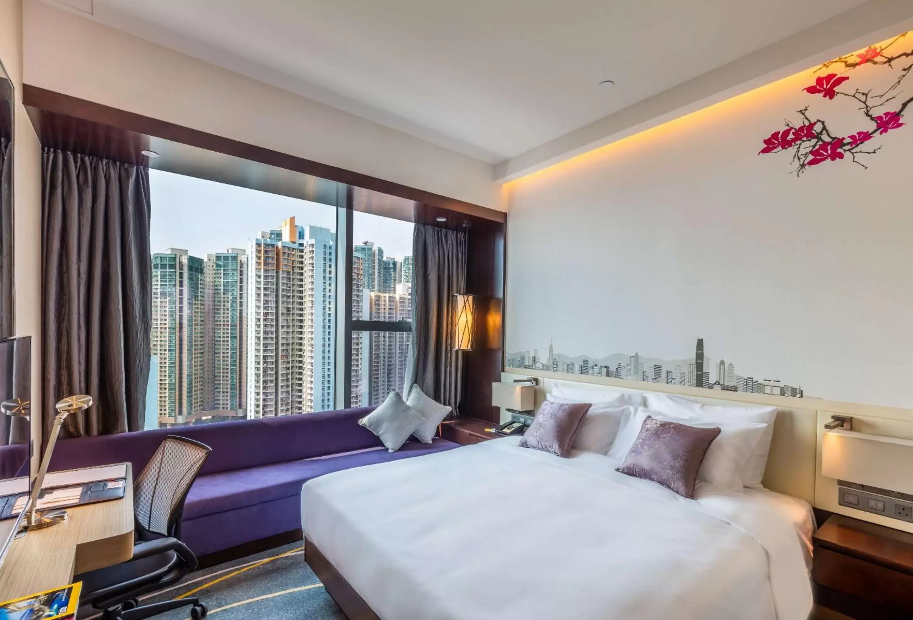 Bedroom in Hilton Garden Inn Hong Kong Mongkok