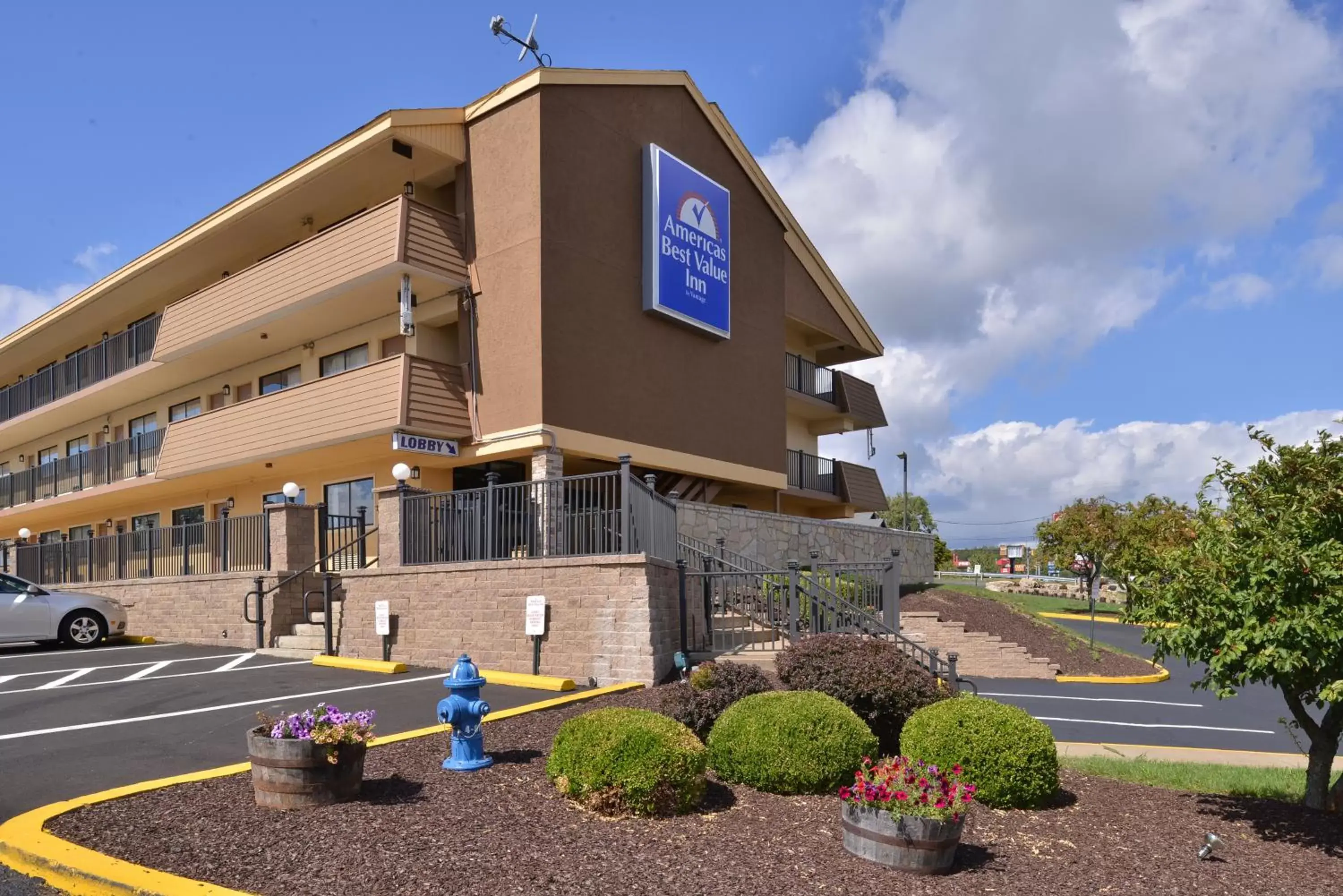 Facade/entrance in Americas Best Value Inn-Pittsburgh Airport Facade/entrance in Americas Best Value Inn-Pittsburgh Airport