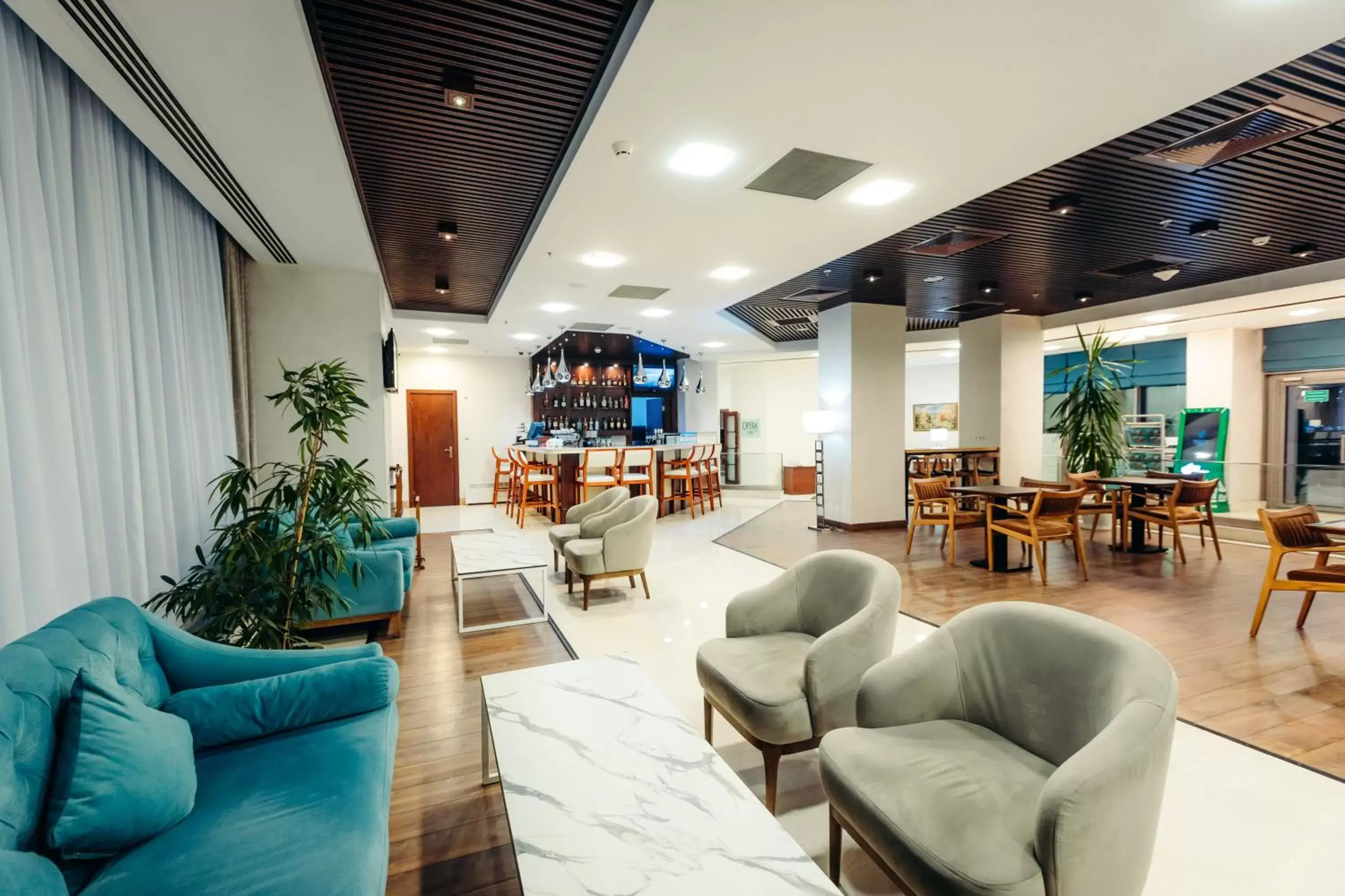 Lobby or reception, Lounge/Bar in Dedeman Oskemen Tavros Hotel