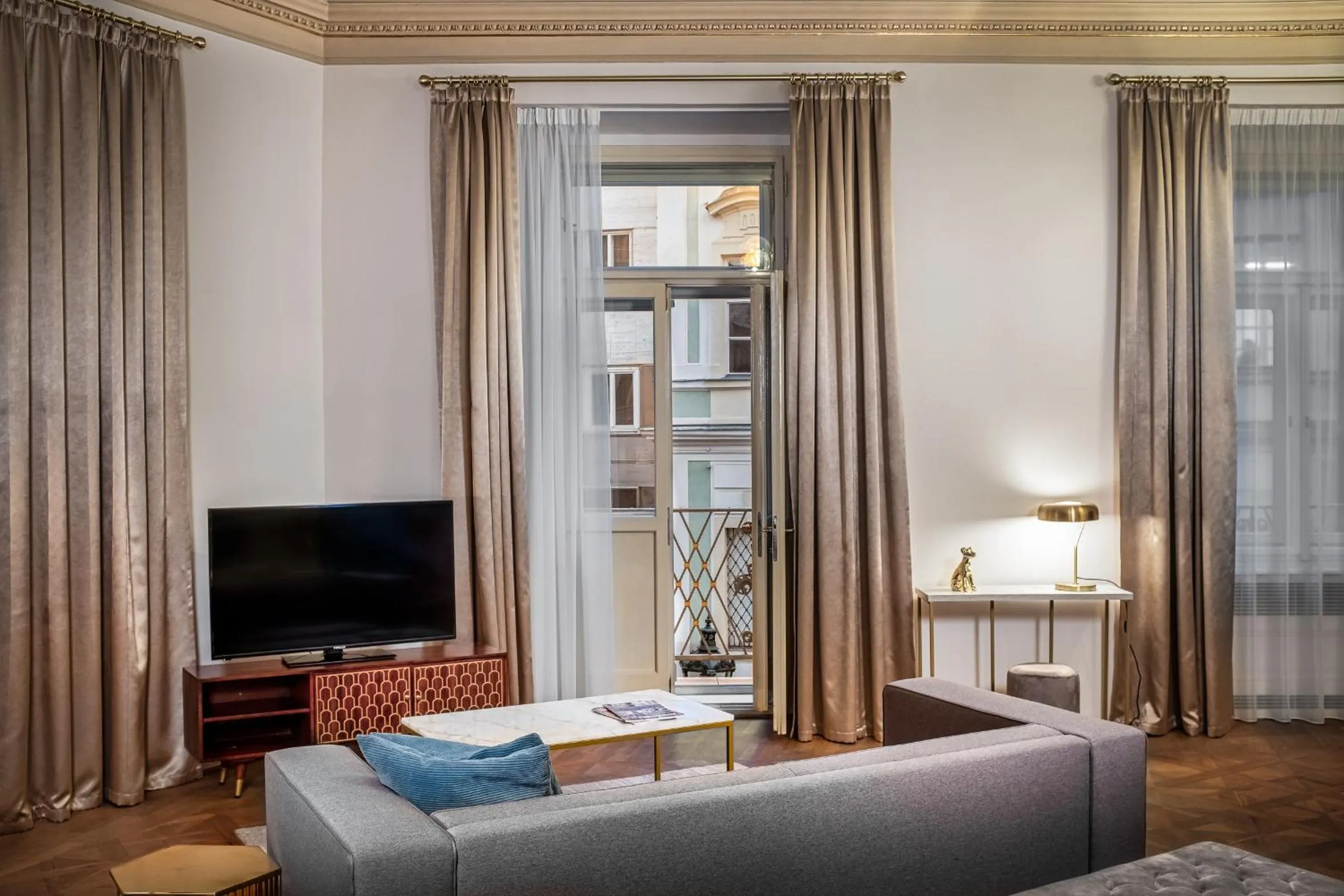 Living room in Golden Angel Suites by Adrez