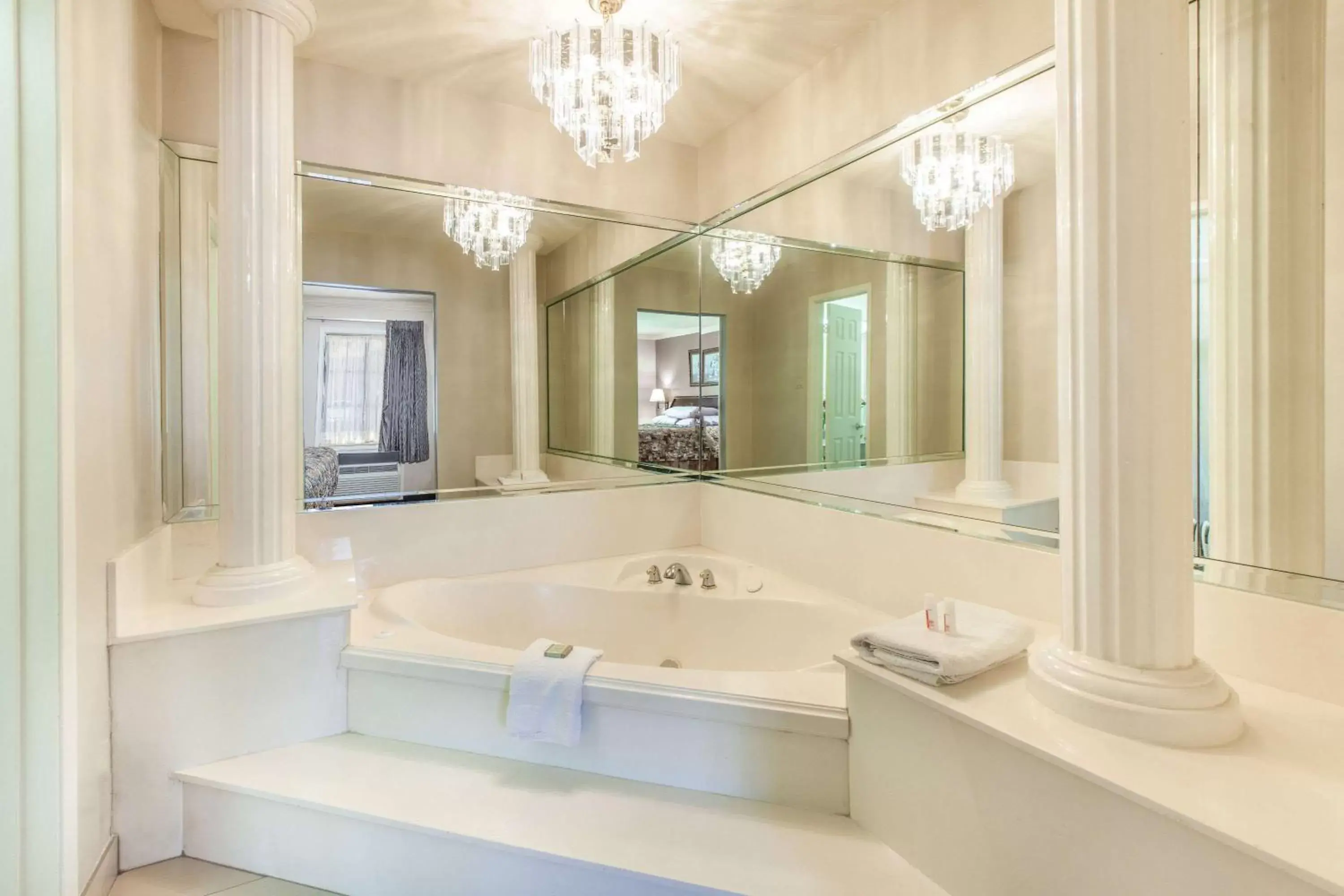 Photo of the whole room in Super 8 by Wyndham Tyler TX Photo of the whole room in Super 8 by Wyndham Tyler TX