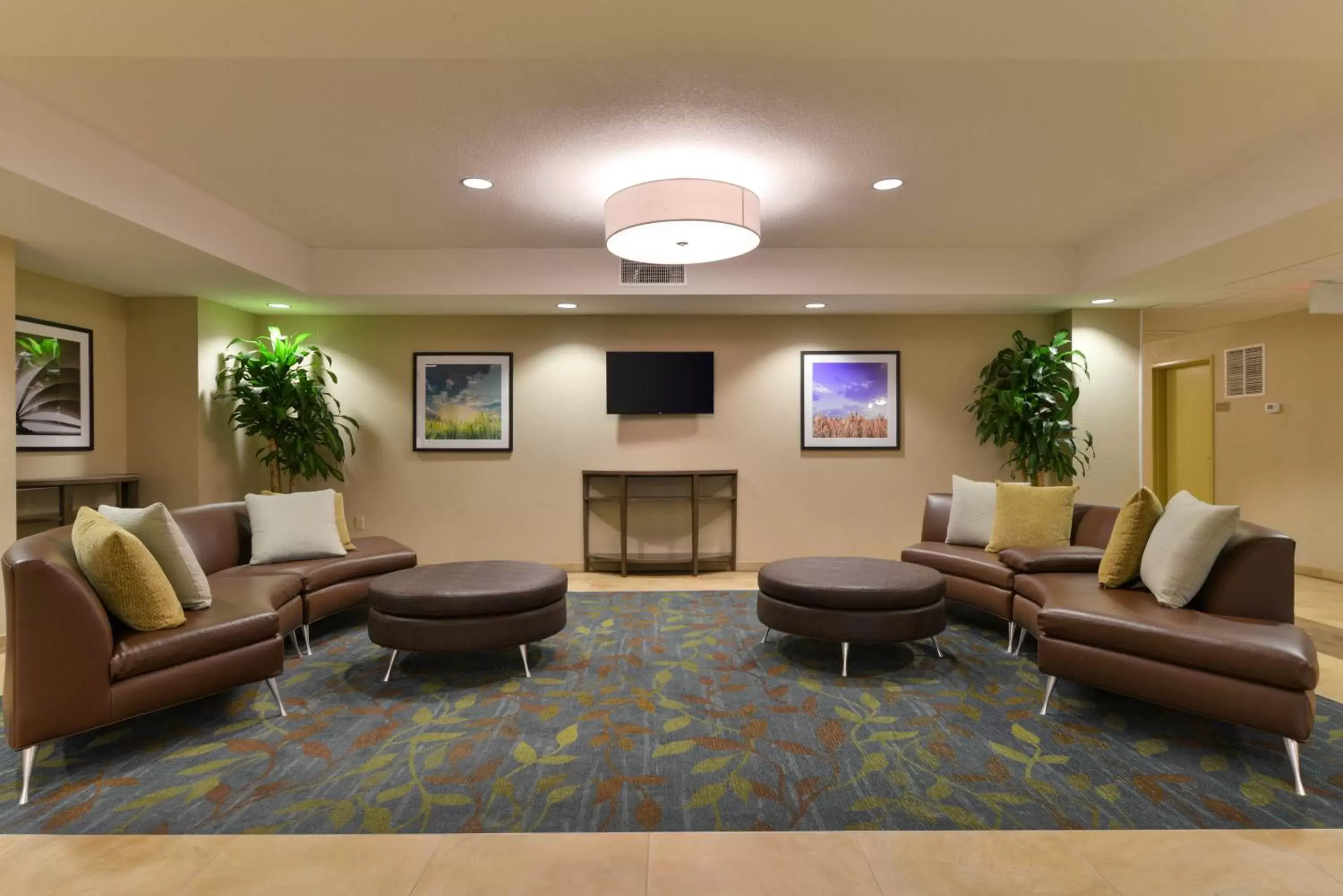 Property building, Lobby/Reception in Candlewood Suites Casper, an IHG Hotel