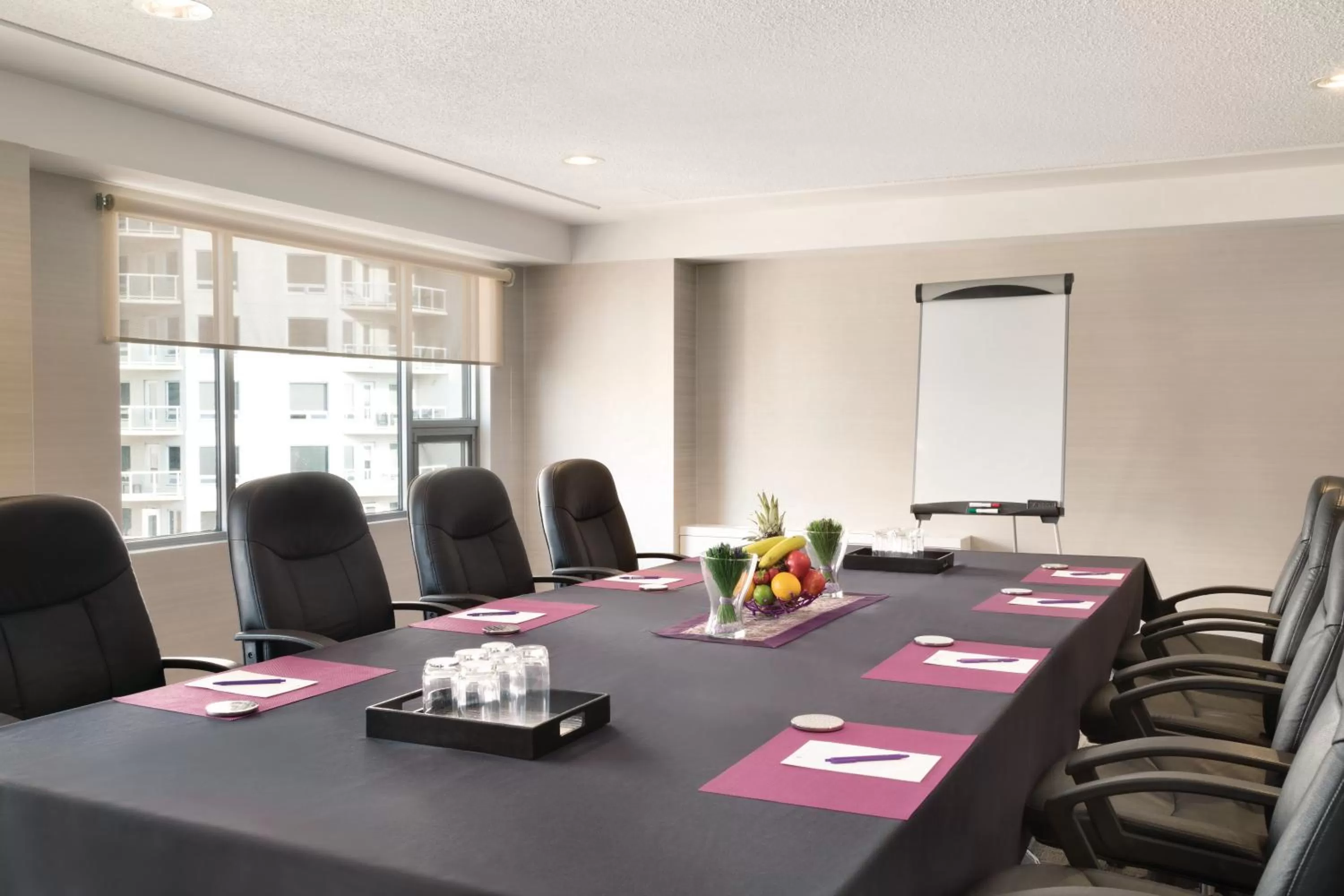 Banquet/Function facilities in Coast Edmonton Plaza Hotel by APA