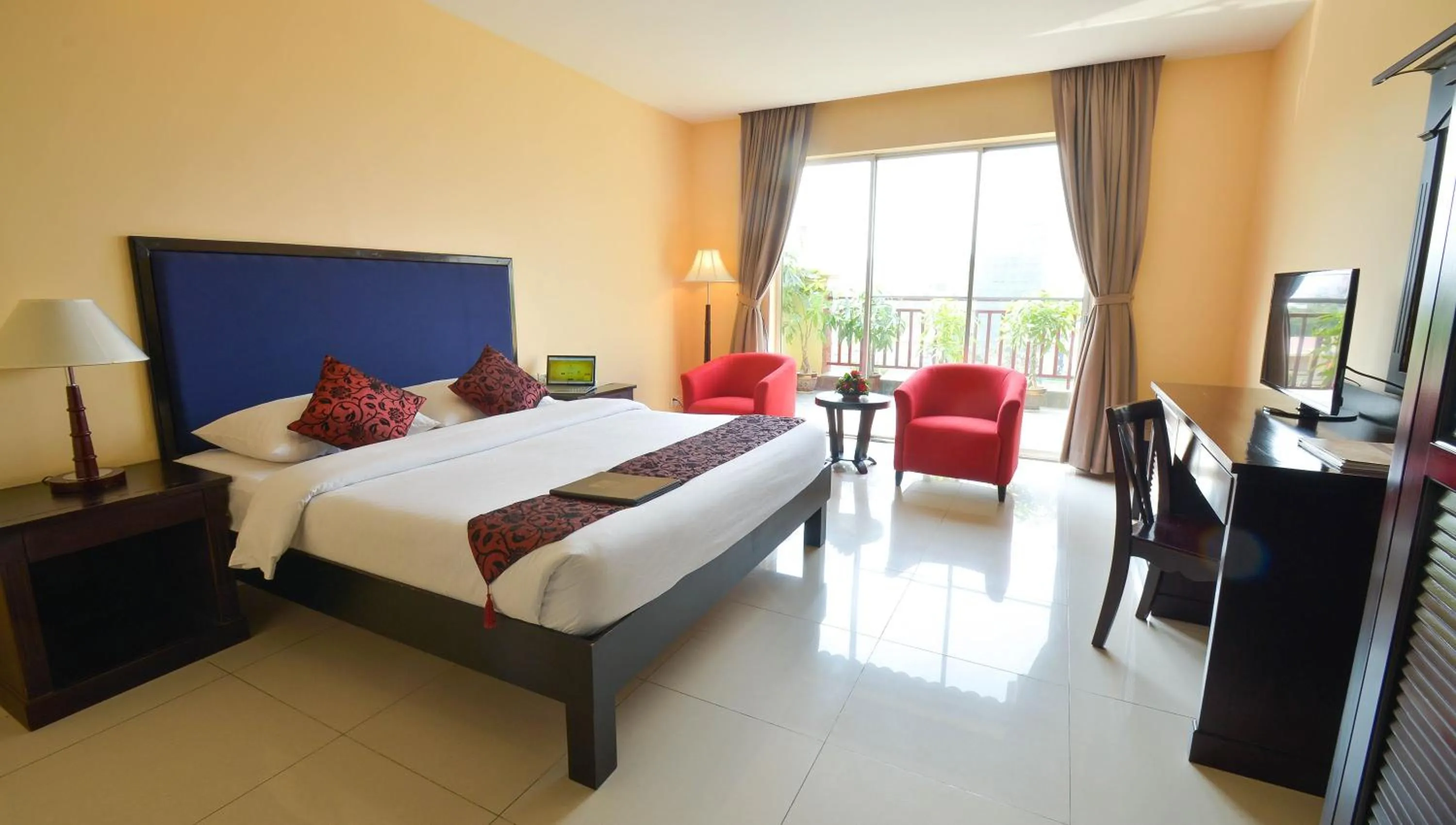 Photo of the whole room, Bed in Almond Hotel Sothearos