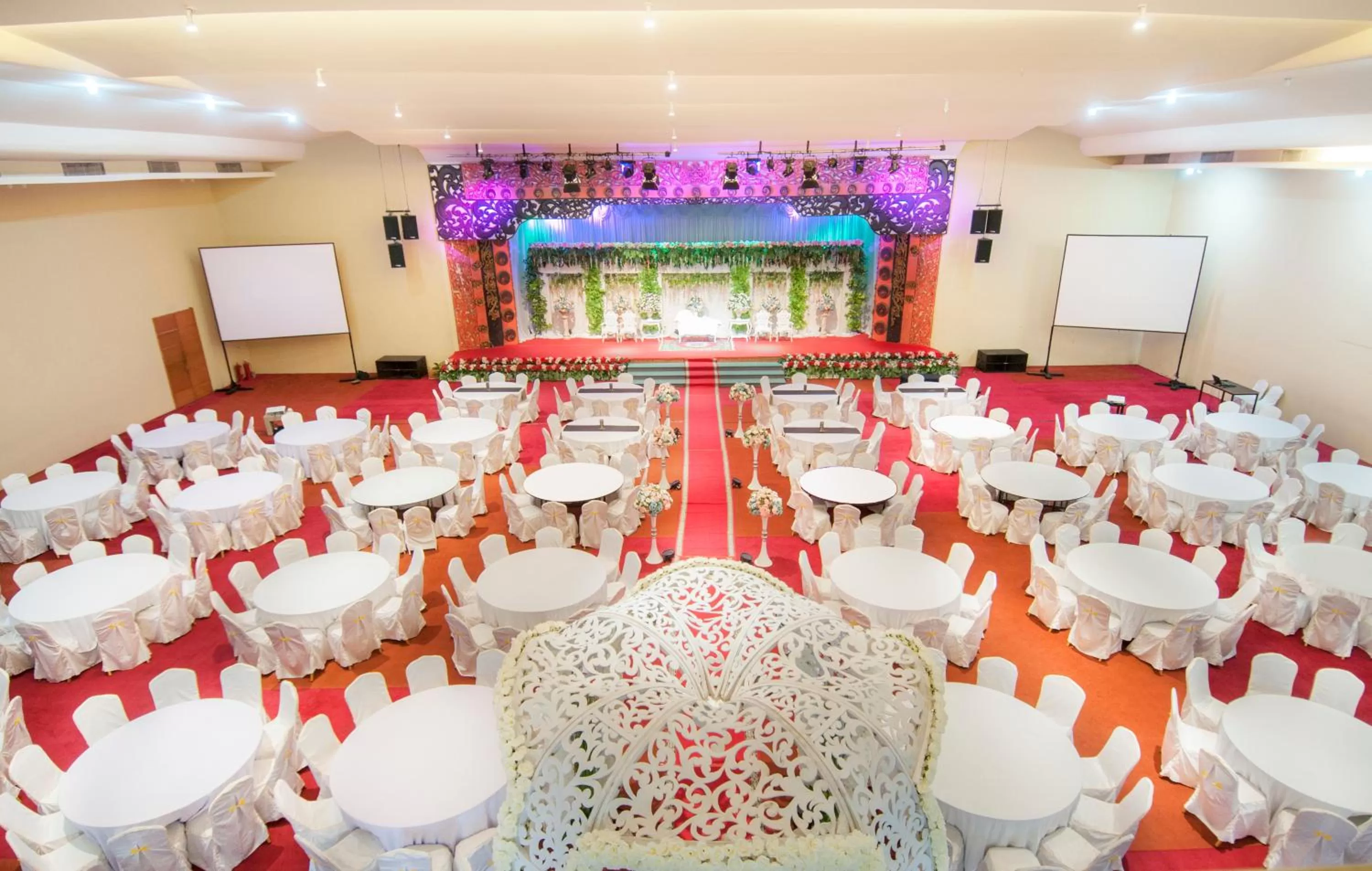 Banquet/Function facilities in 100 Sunset Kuta Hotel & Ballroom