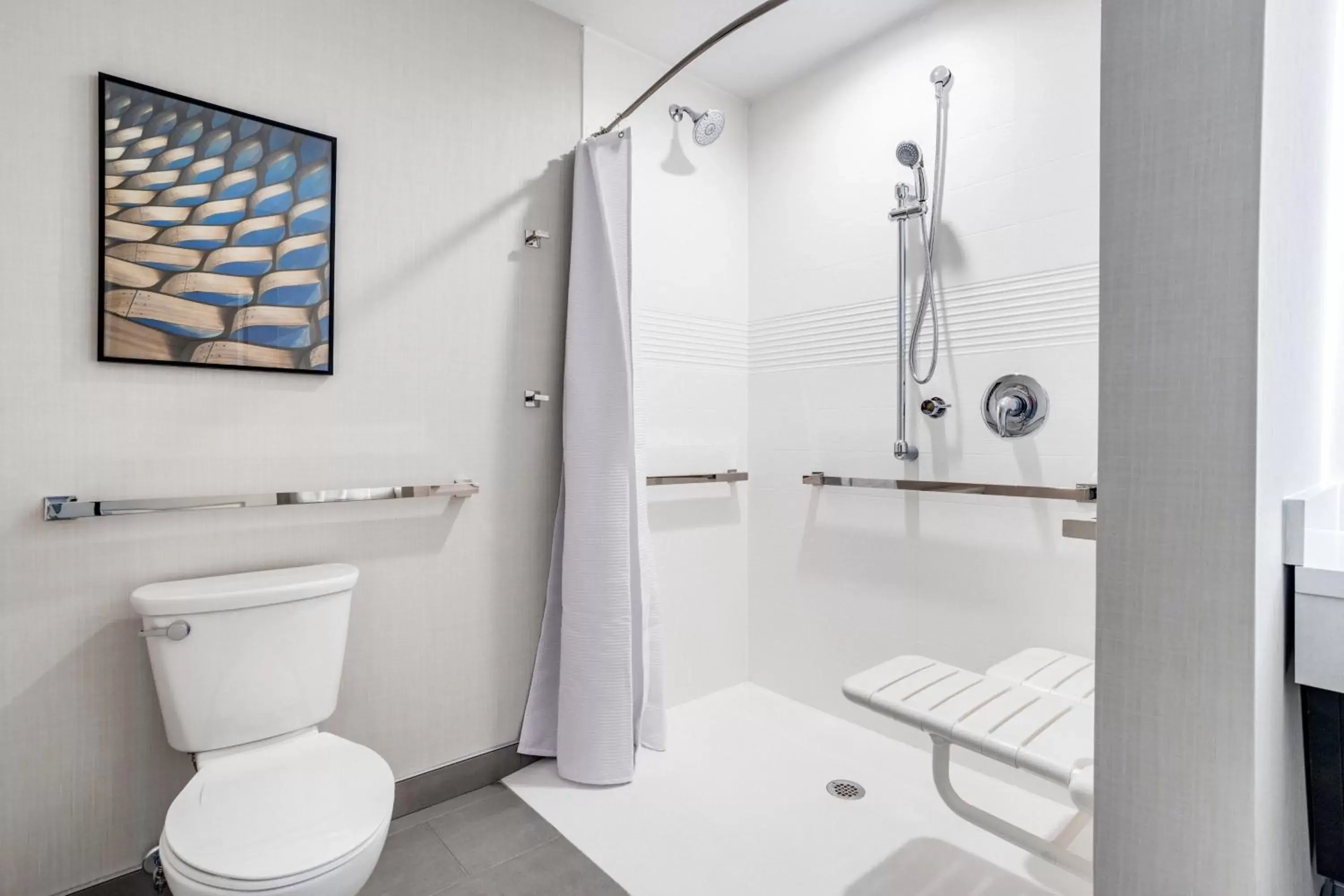 Bathroom in TownePlace Suites by Marriott Chicago Waukegan Gurnee