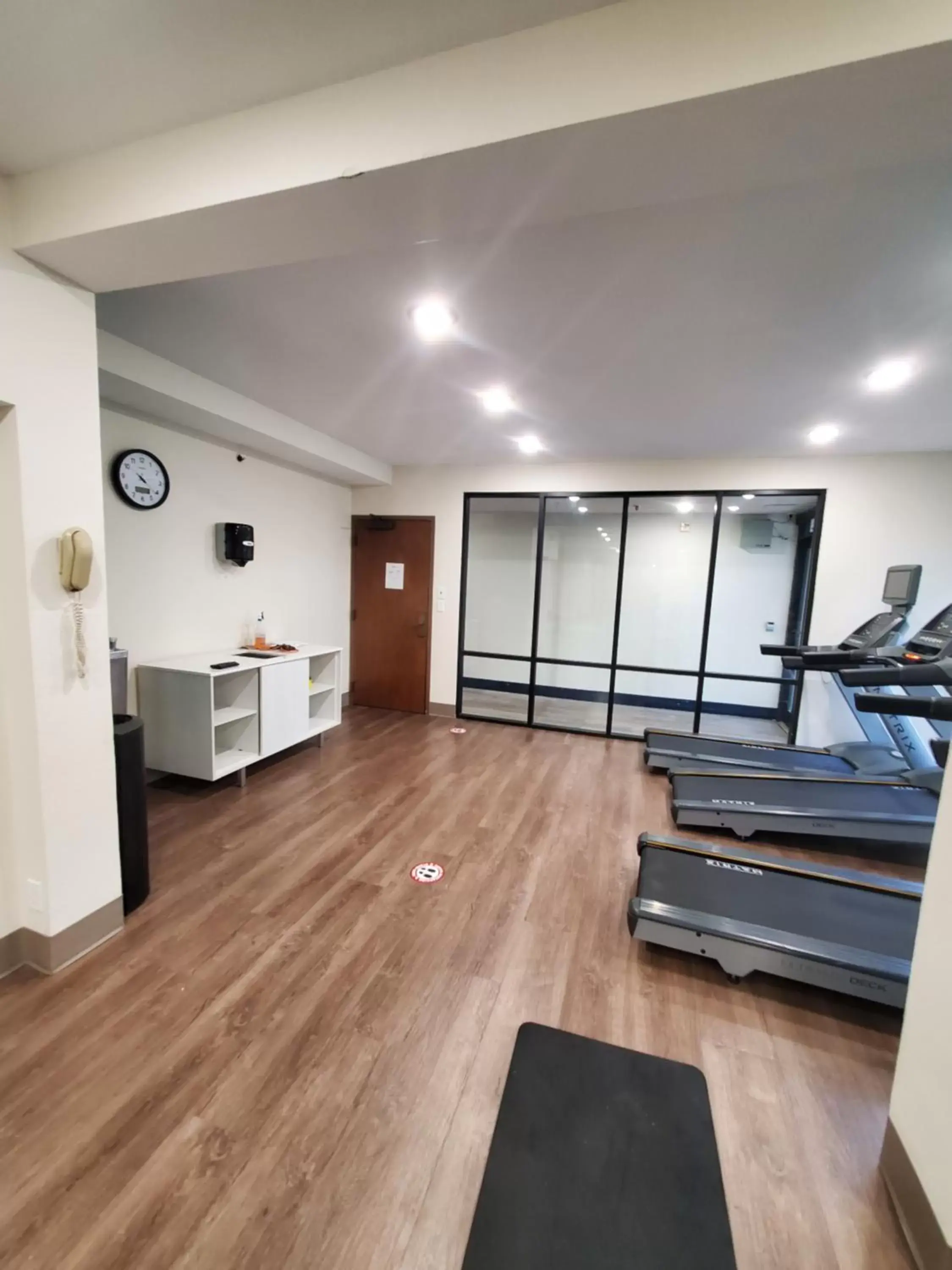 Fitness centre/facilities in Holiday Inn Express Hotel & Suites Irving DFW Airport North, an IHG Hotel