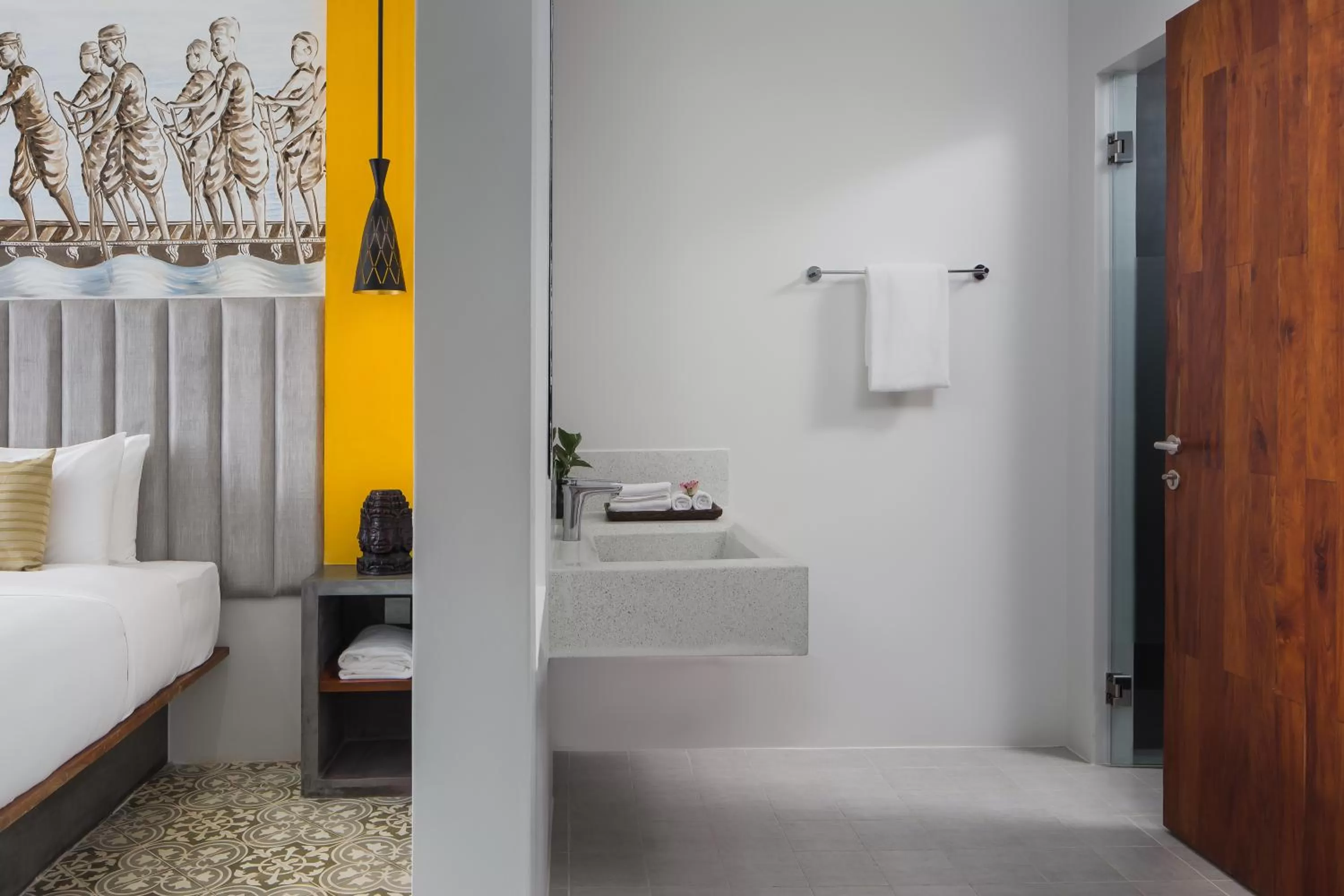 Bathroom, Bed in Siem Reap Palace Hotel & Spa